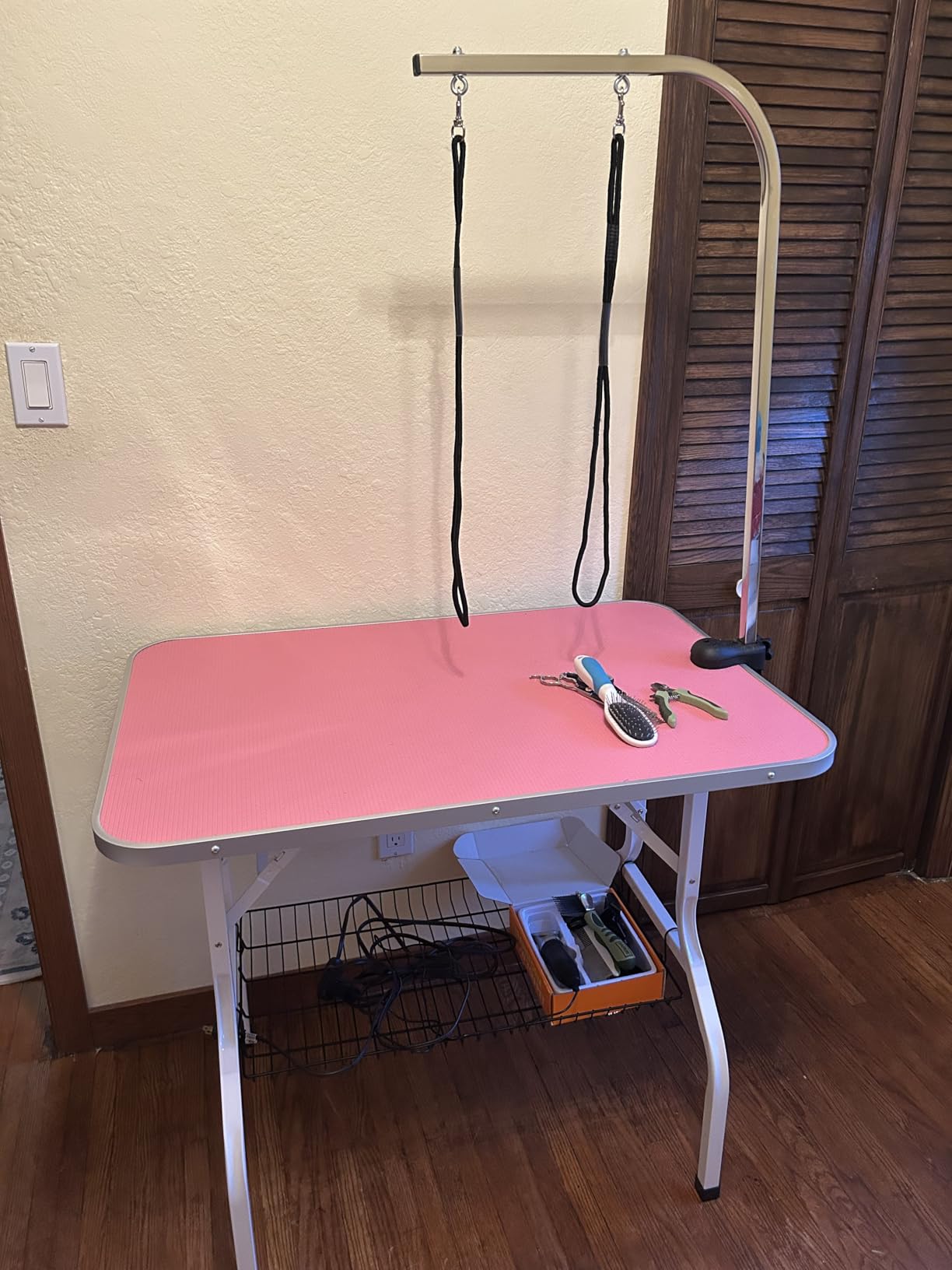 Yaheetech 36'' Dog Grooming Table, Adjustable Pet Foldable Grooming Table w/Double Loops/Mesh Tray Maximum Capacity Up to 220lbs, Pink customer photo 2