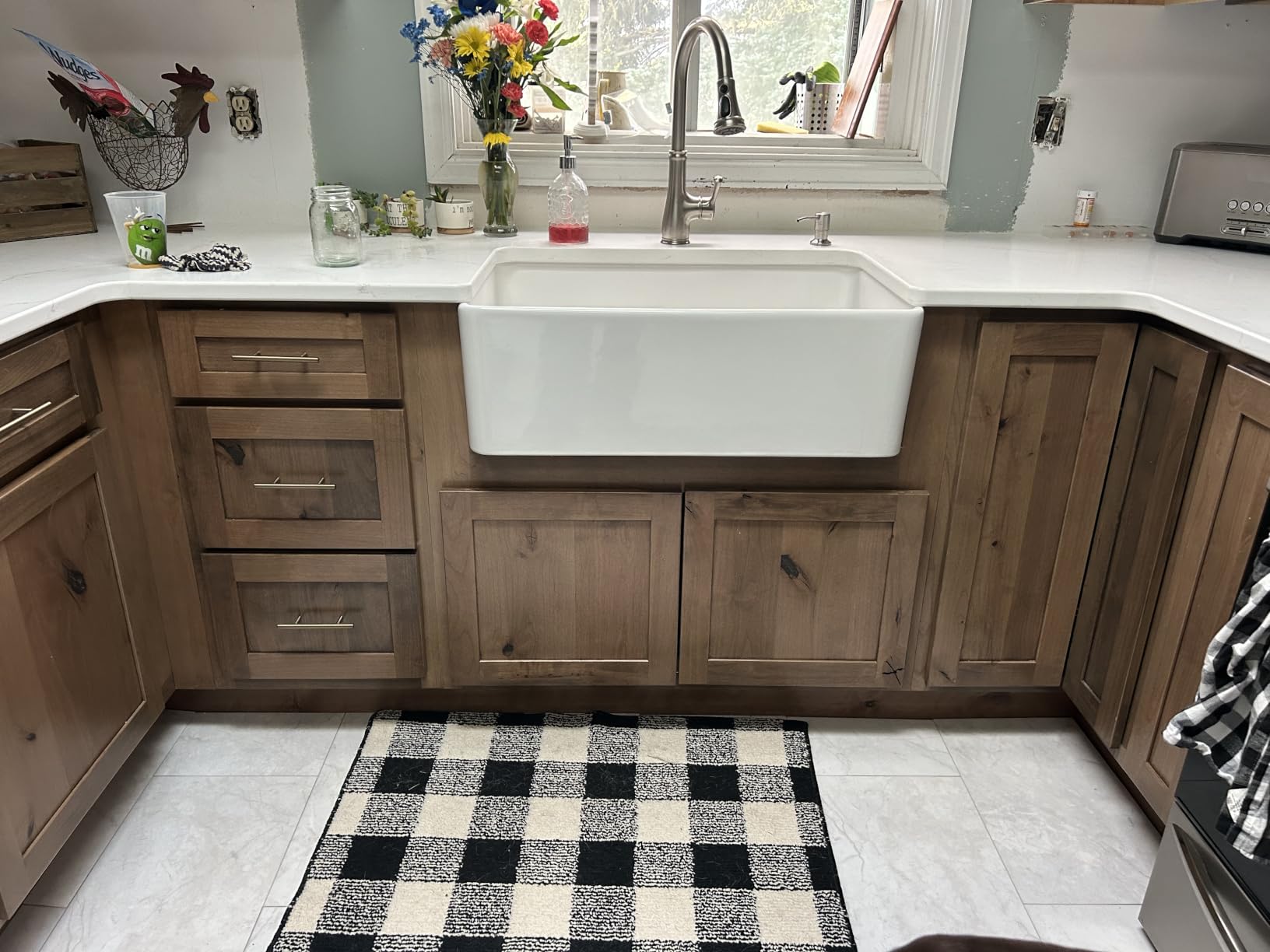 Miuara Farmhouse Sink 33 x 18 Inch White Fireclay Apron Front Kitchen Sink | Heavy duty fireclay large single bowl customer photo 1