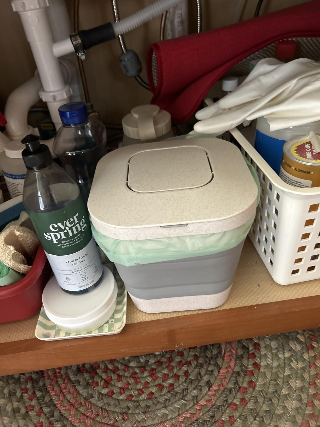 AIRNEX Collapsible Compost Bin Kitchen Counter Caddy - 1 Gallon Countertop Compost Bin with Lid Made of Wheat Straw - Odorless Kitchen Compost Bin Countertop with 20 Compost Bags and 2 Carbon Filters customer photo 2