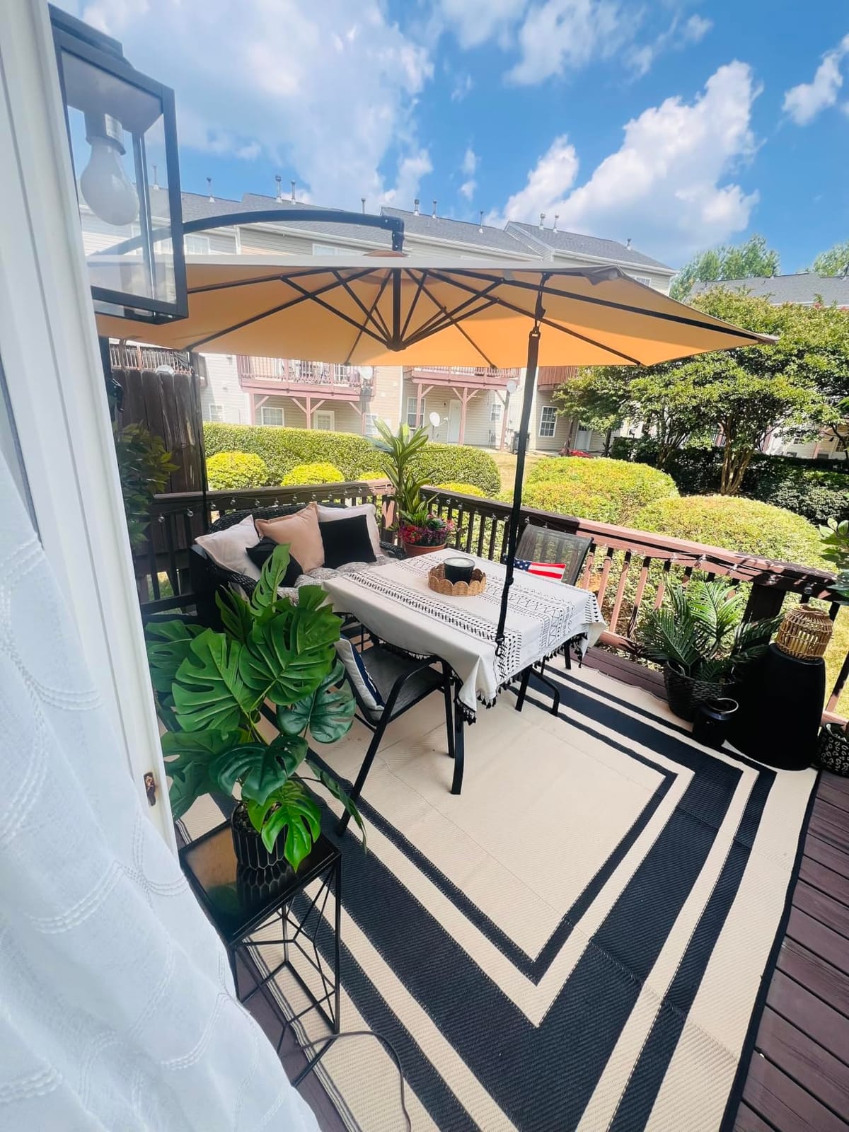 RURALITY Outdoor Rugs 5x8 for Patios Clearance, Waterproof Plastic Straw Mats, Modern Geometric customer photo 2