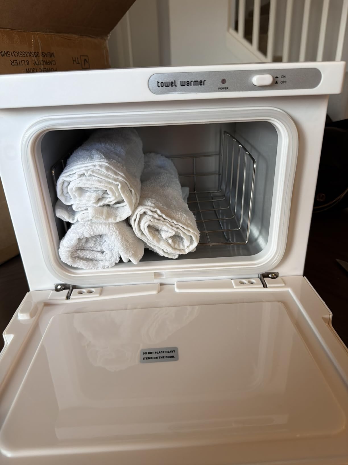 Towel Warmer Cabinet, 8L Hot Spa Small Towel Warmer Heating Use for Facial Spa, Hair Beauty, Salon Equipment and Home - White customer photo 2