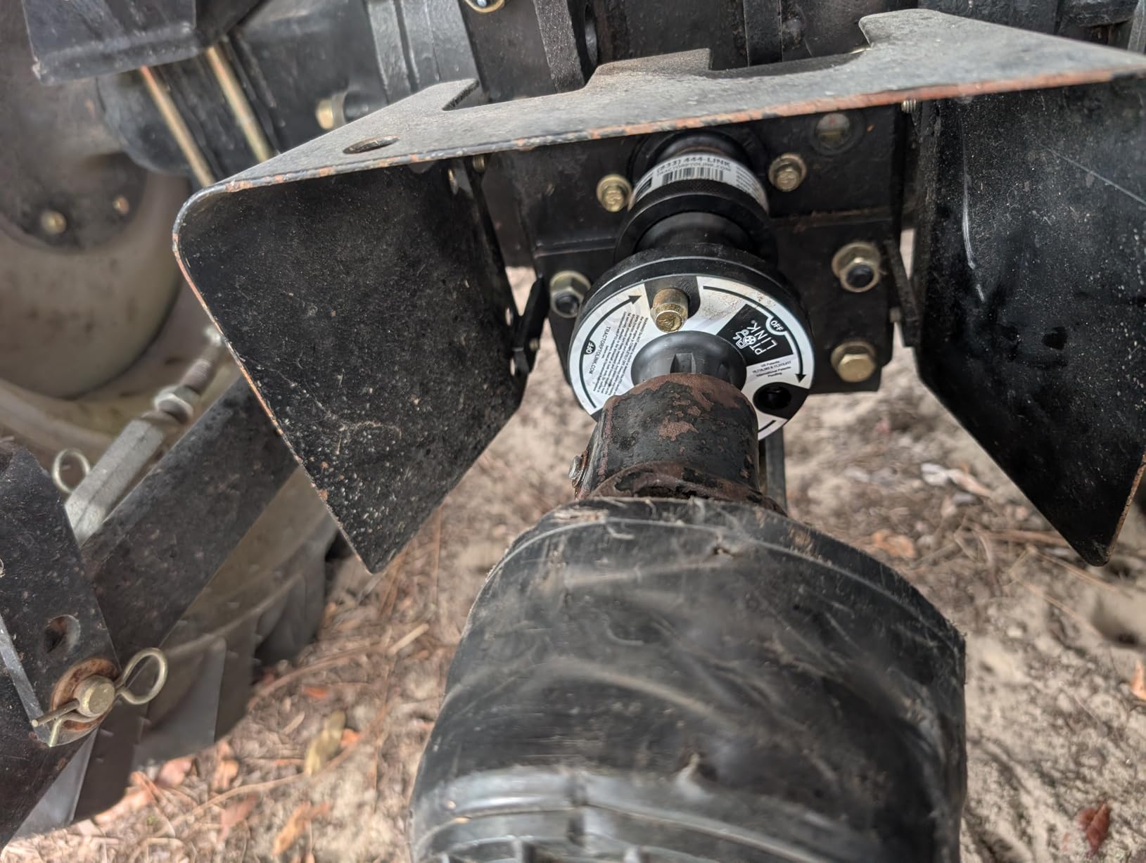 Compact Quick-Connect System - Duo Bundle (1 Tractor/Female Coupler + 1 Implement/Male Coupler), for Sub-Compact & Compact Category 1 Tractors & Implements ONLY (w/max Rating up to 70 HP) customer photo 1