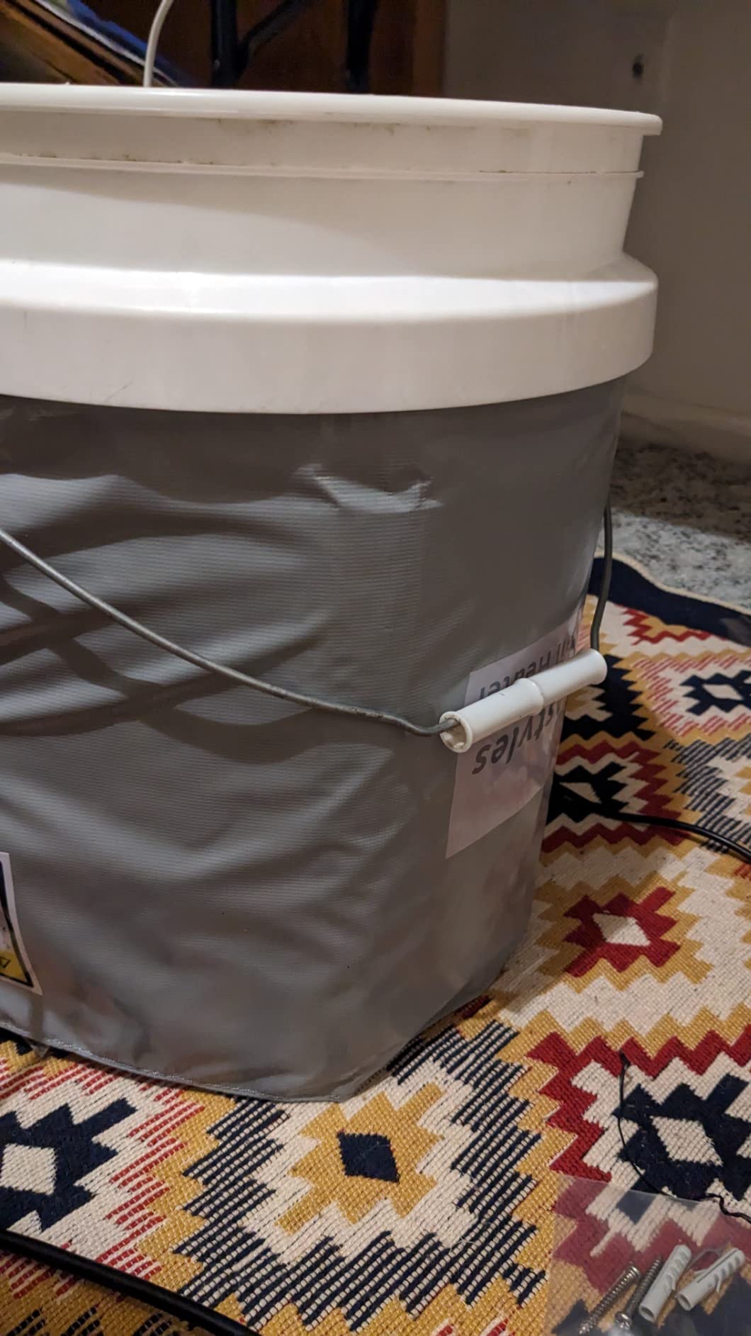 H&G Lifestyles 5 Gallon Bucket Heater, 5Gal Honey Bucket Warmer | Heating Pail Band Insulated Propane Tank, 100 Watts Adjustable Temperature for Drum & Pail customer photo 1