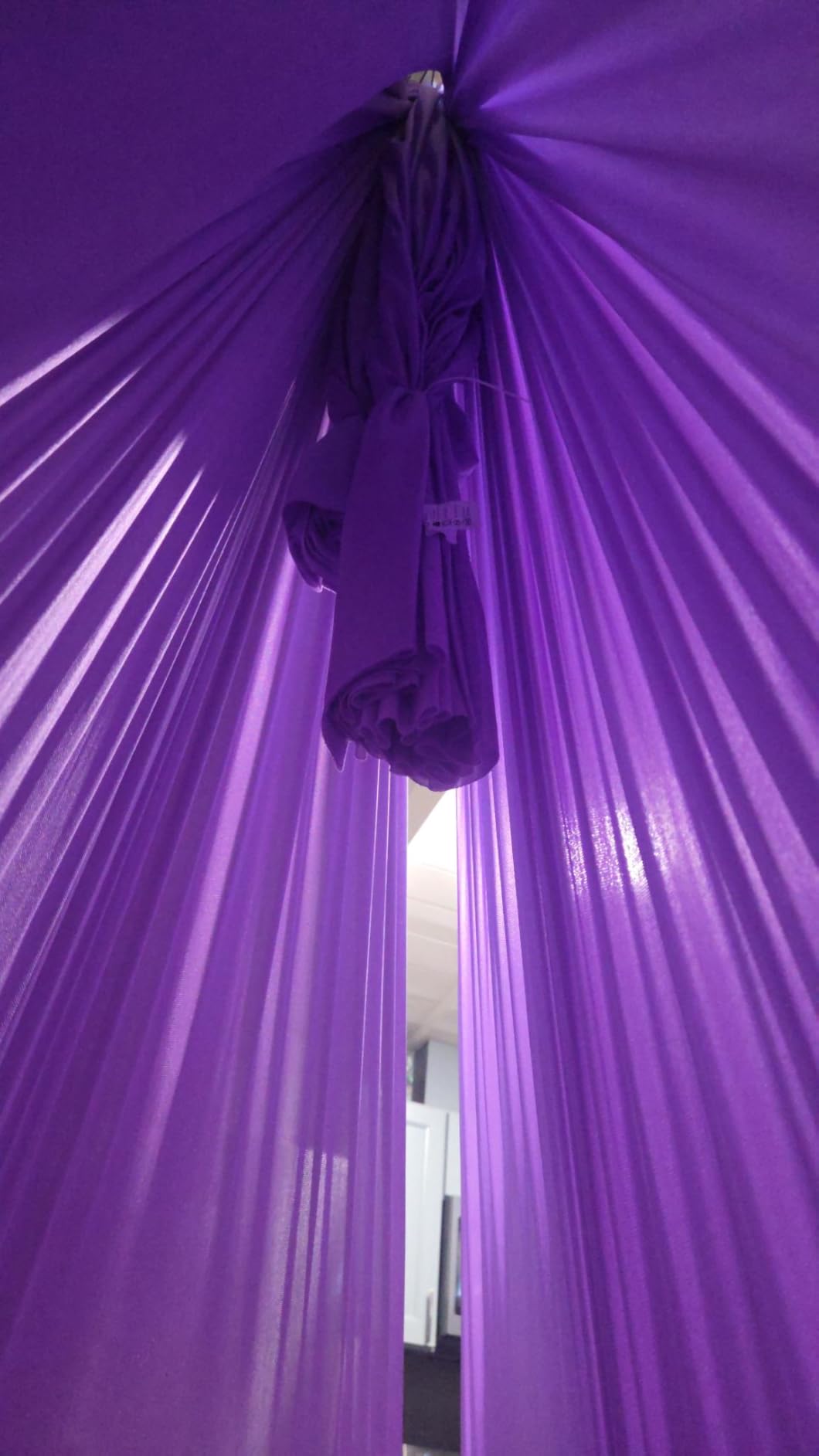 Yes4All Aerial Yoga Hammock 5.5 Yards, 198 Inches Height Aerial Silks, Yoga Trapeze Increasing Strength, Flexibility and Balance customer photo 2