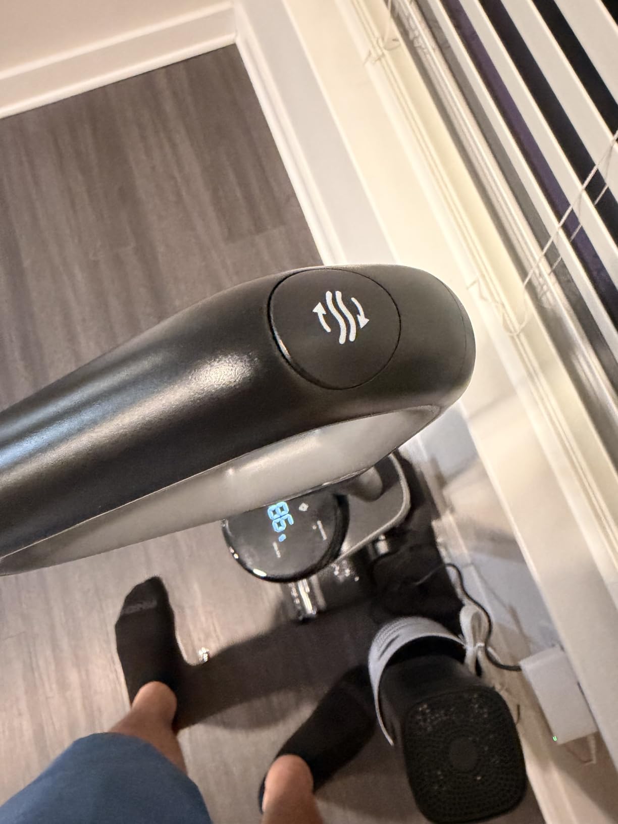 DREAME H12 PRO Vacuum Mop, Wet Dry Vacuum Cleaner for Hard Floor, Vacuum and Mop at The Same Time for Wet & Dry Messes, Auto Self-Cleaning, Edge to Edge Cleaning with Hot Air Drying customer photo 2