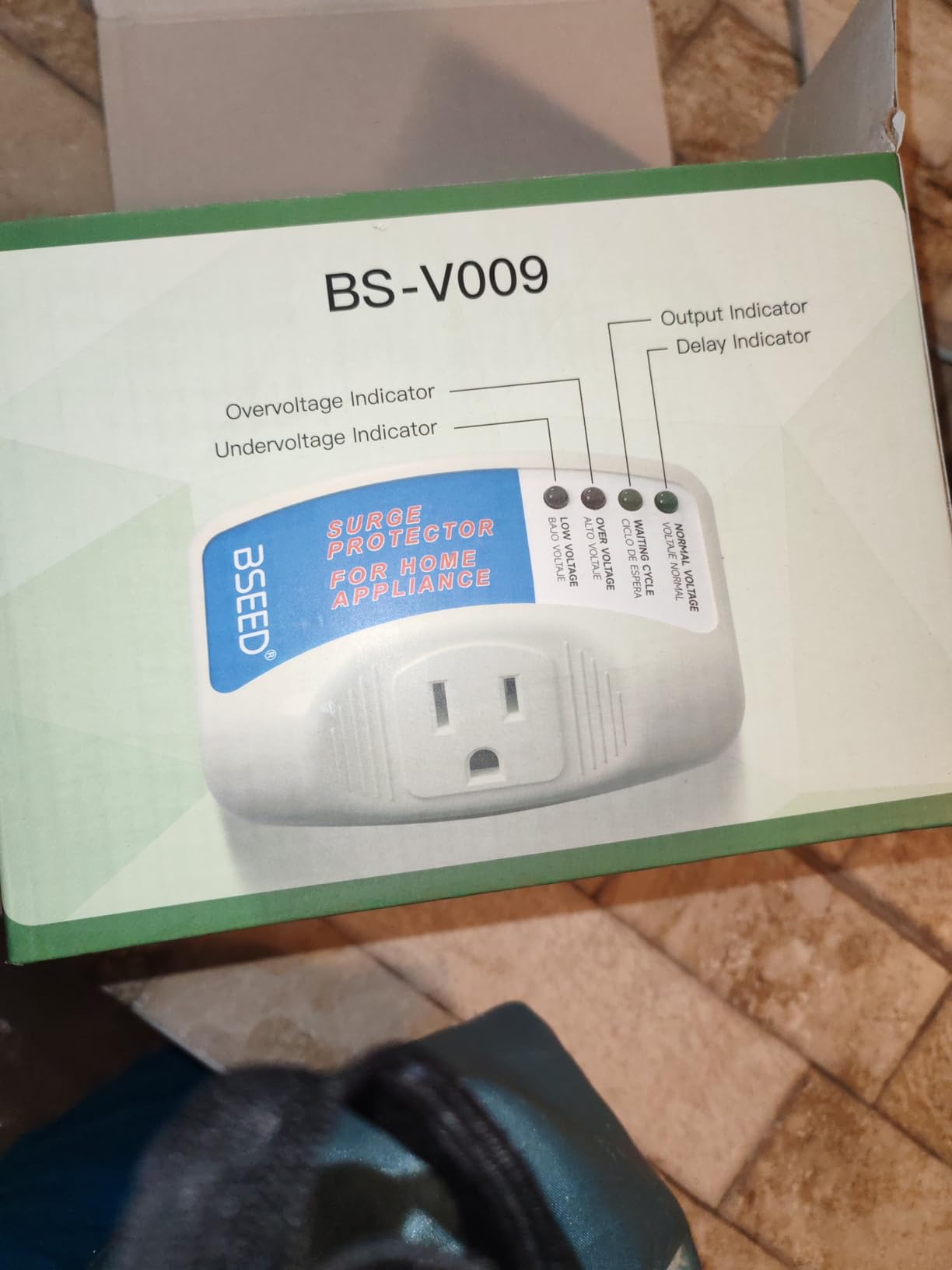 BSEED Surge Protector Home Appliance, Single Outlet Power Voltage Protector, Voltage Brownout Outlet Surge Refrigerator 1440 Watts, Voltage Brownout Plug Outlet, 1875W, 120V, 15A (4 Pack) customer photo 1