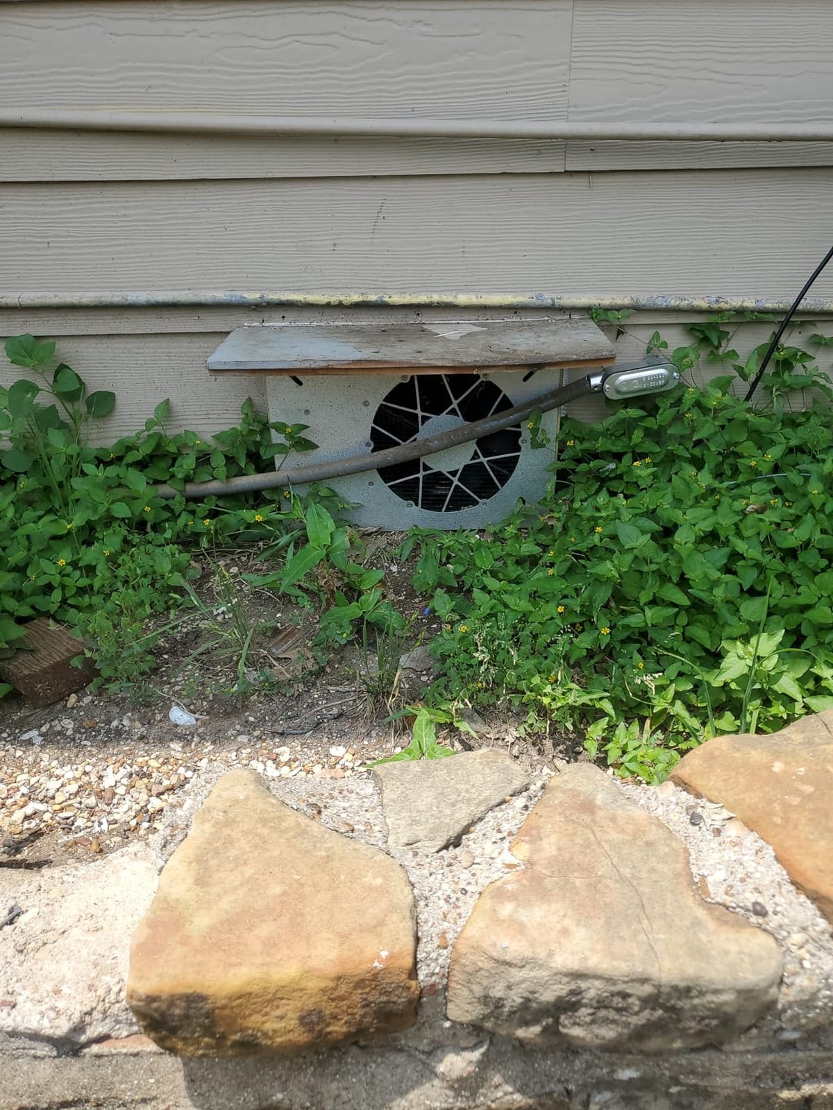 ALORAIR 540CFM Crawl Space Ventilator Fan with Humidistat & Thermostat | 8.7 Inch Basement Vent Fan with Freeze Protection, IP-55 Rated Isolation Mesh for Crawlspace, Garage, Attic, Exhaust customer photo 2