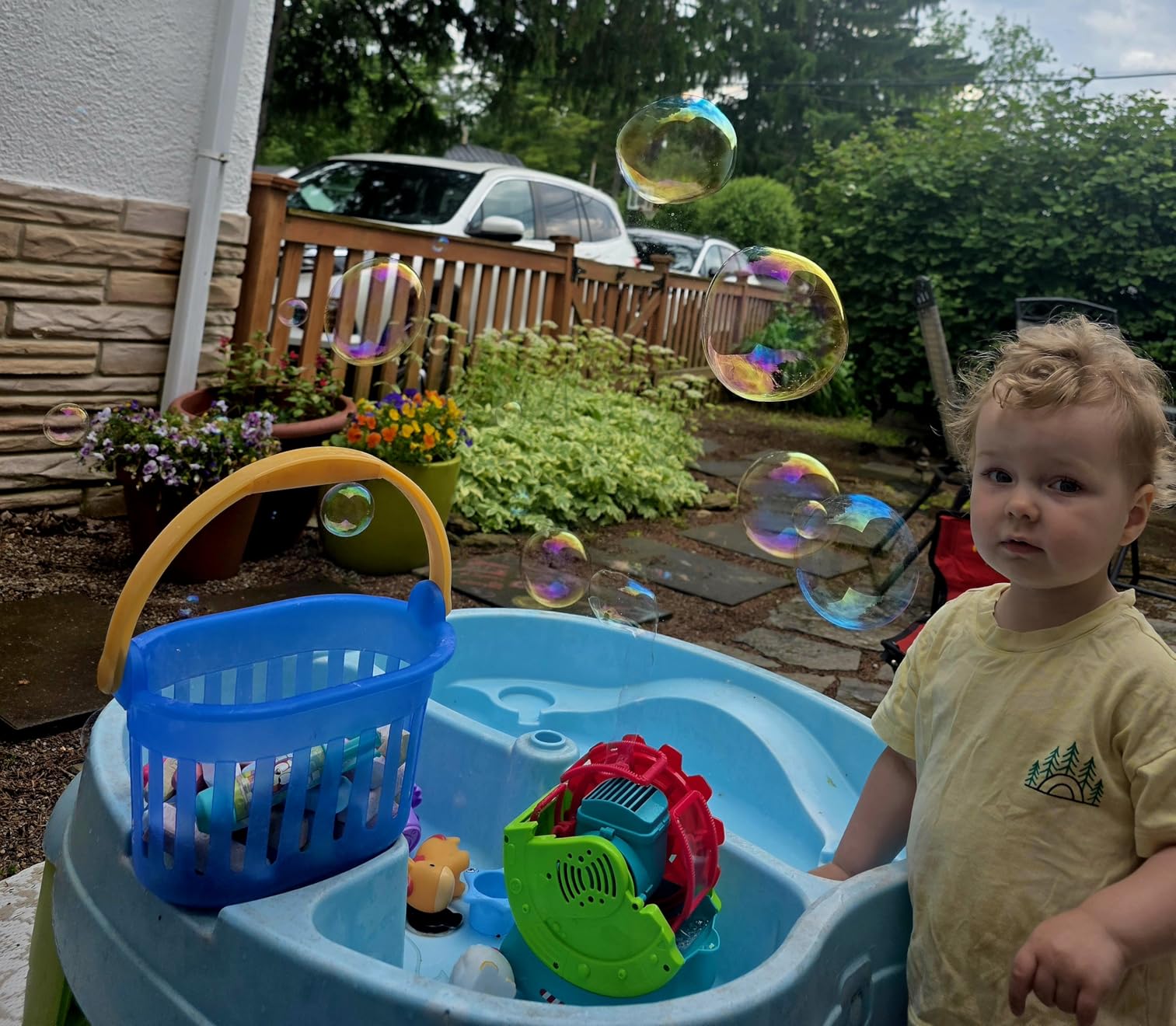Bubble Machine for Toddlers Kids & Pets with 8oz Safe Solution | Extra Large & Bubbles in Bubble Maker, Children & Pets Dog Toys Gift, Indoor/Outdoor Birthday Wedding Party Bubble Blower customer photo 1
