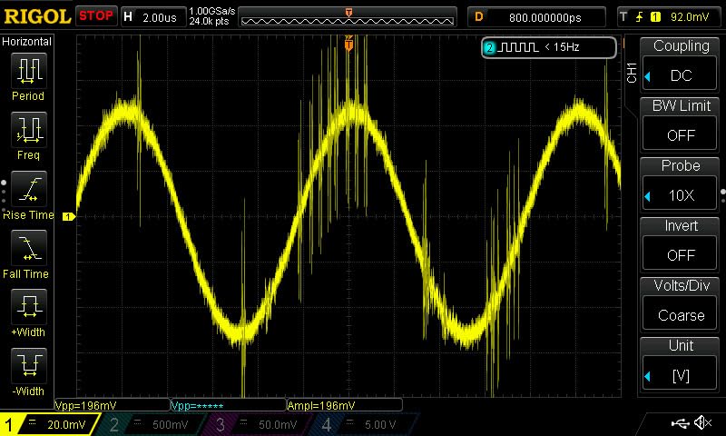 UNI-T UTG932E Function Generator Arbitrary Waveform Signal Generator | 30MHz, Dual-Channel, 200MSa/s, 14 Bits, Frequency Meter customer photo 2