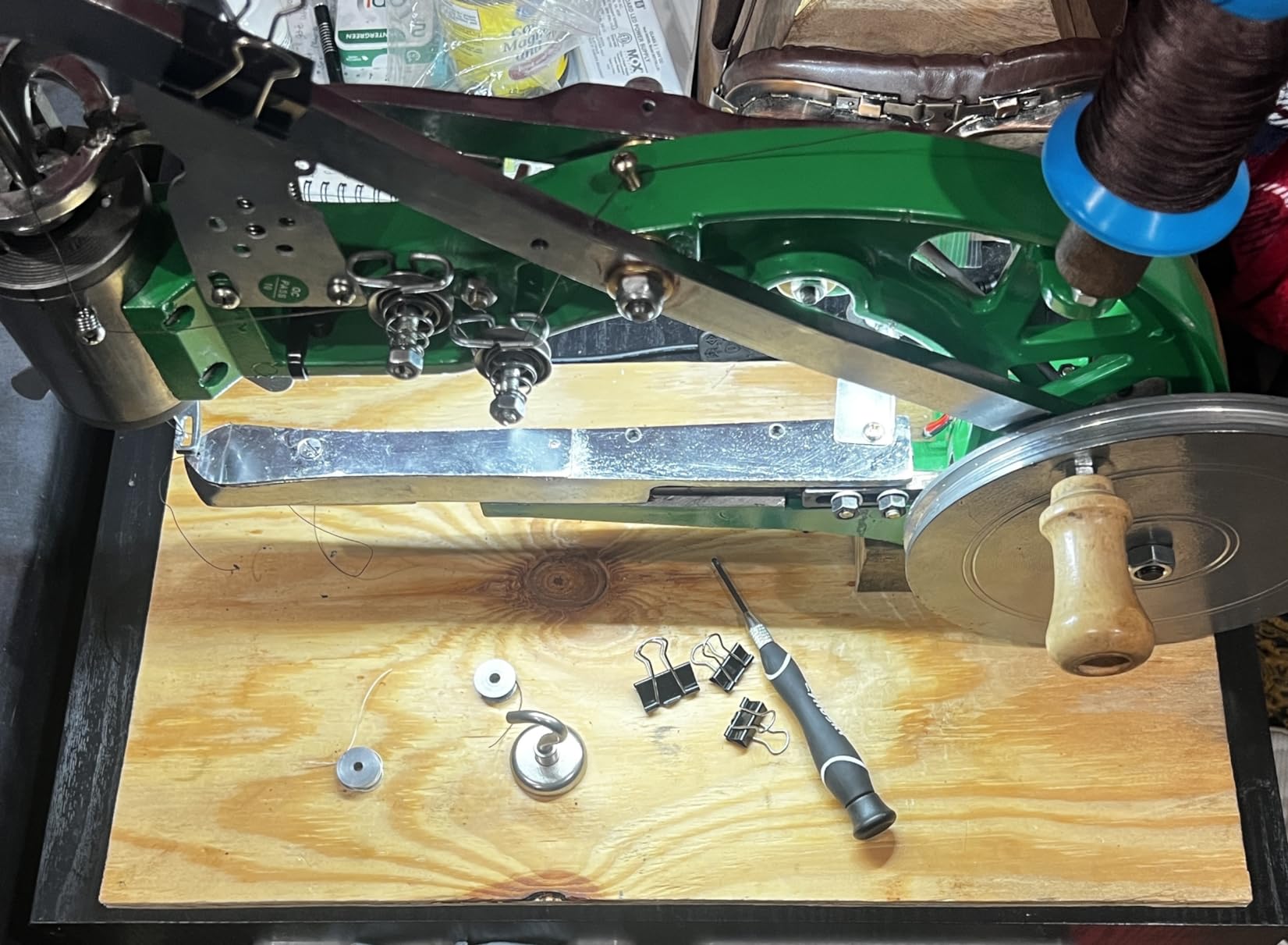 Leather Sewing Machine, Cobbler Sewing Machine, Manual Shoe Sewing Machine customer photo 1