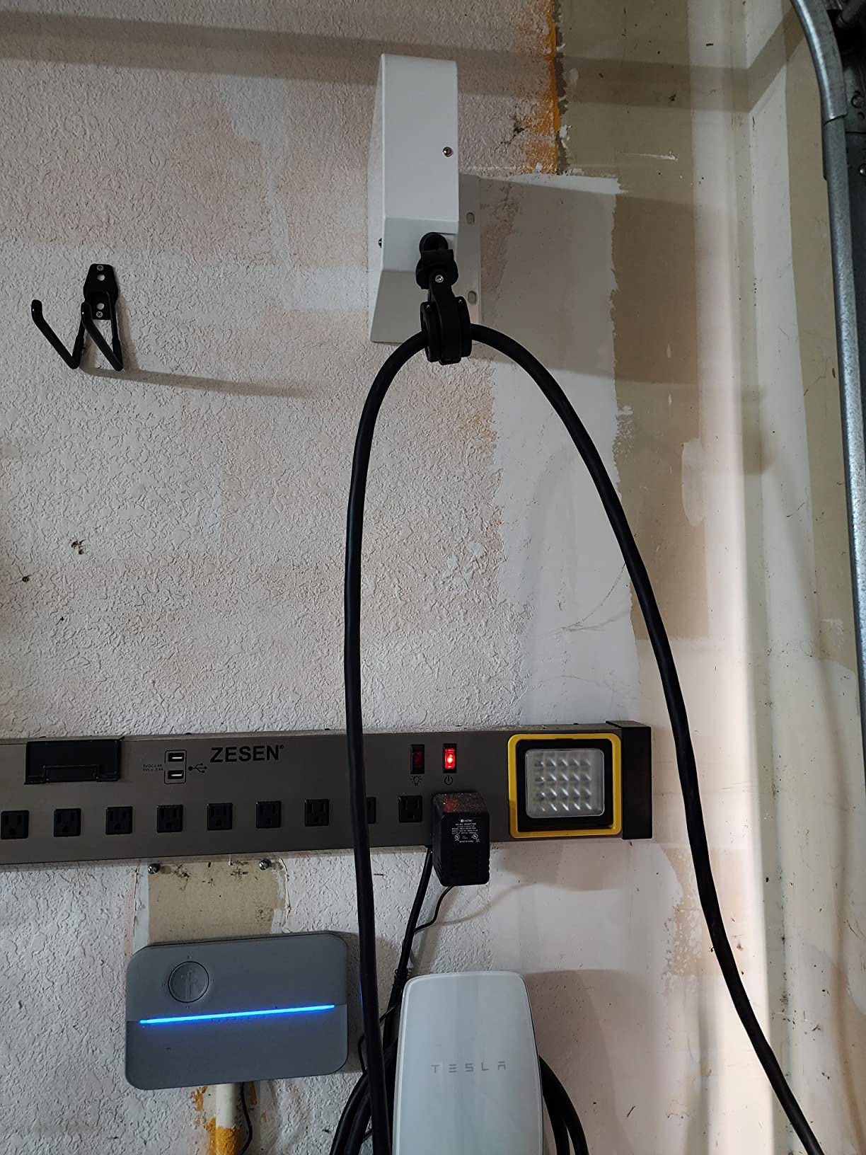 Universal EV Charger Cable Retractor | Wall Mounted Cable Management System | Works with EV Charging Cables from 20 to 25mm customer photo 1