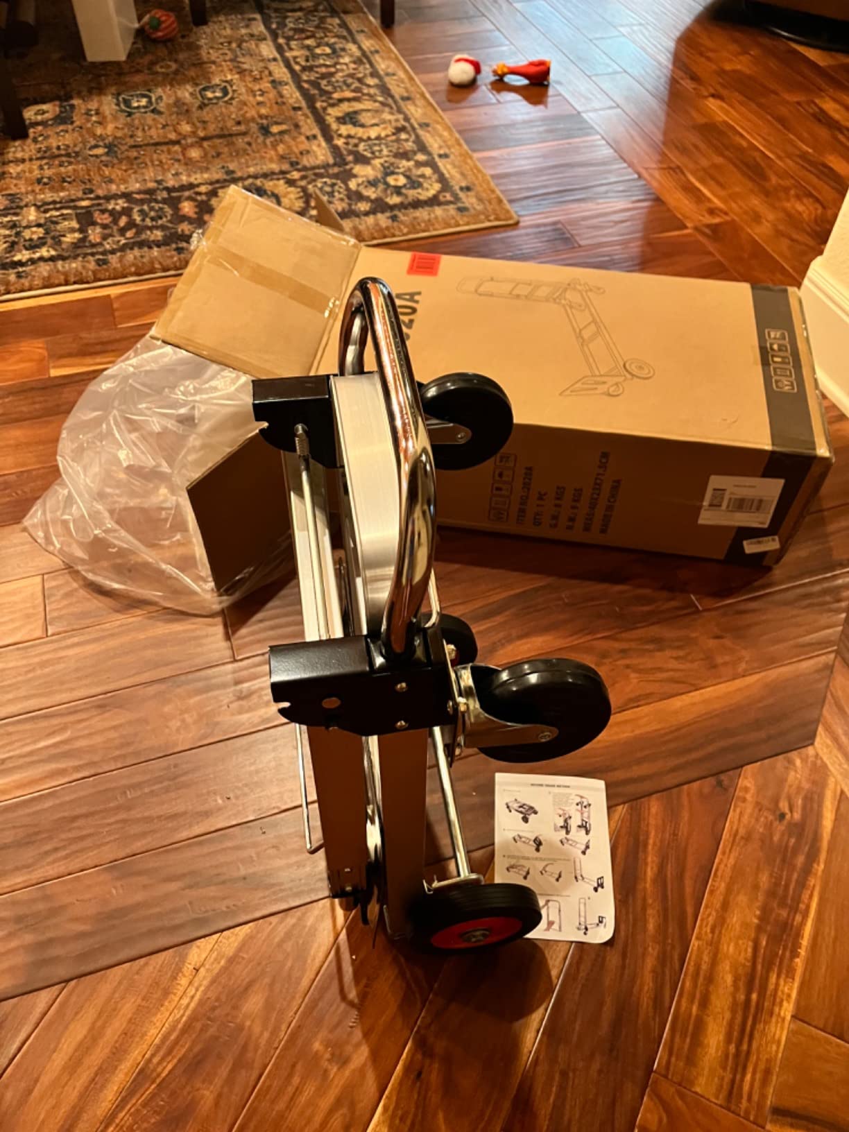 Suzhi Two Large Wheel Hand Truck Dolly Cart with Wheels Heavy Duty/with 2 Wheels / 600Lbs Load, 2 Straps for Furniture/Appliance/Carton/Warehouse/Office /10 Minutes to Install as Video customer photo 2