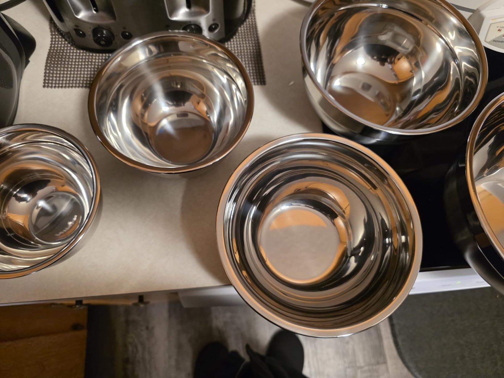Mixing Bowls with Airtight Lids Set, 26PCS Stainless Steel Khaki Bowls with Grater Attachments, Non-Slip Bottoms & Kitchen Gadgets Set, Size 7, 4, 2.5, 2.0, 1.5, 1QT, Great for Mixing & Serving customer photo 2