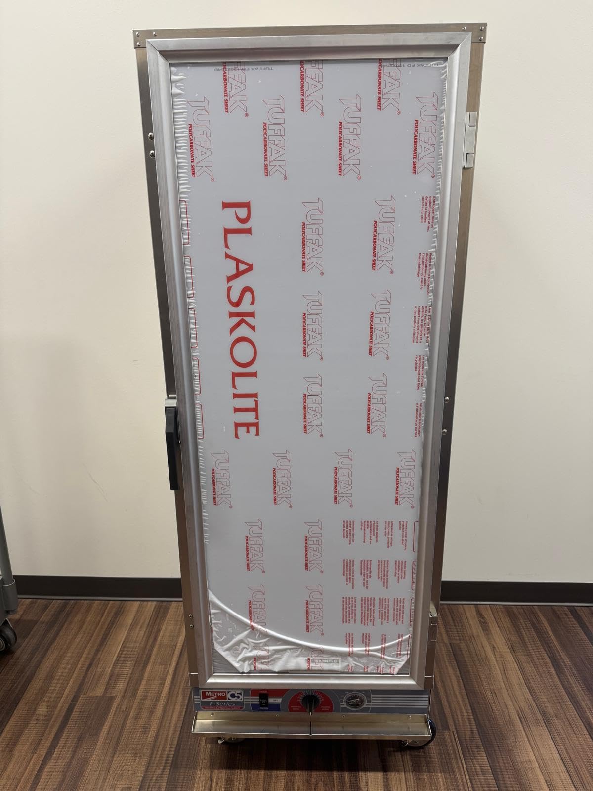 METRO C5 E-Series Hot Holding and Proofing Cabinet, 24 Pan Full Height Commercial Food Warmer, 2000W Convection Heated Cabinet with Clear Door, NSF UL, for Restaurants, Catering, Food Trucks customer photo 2