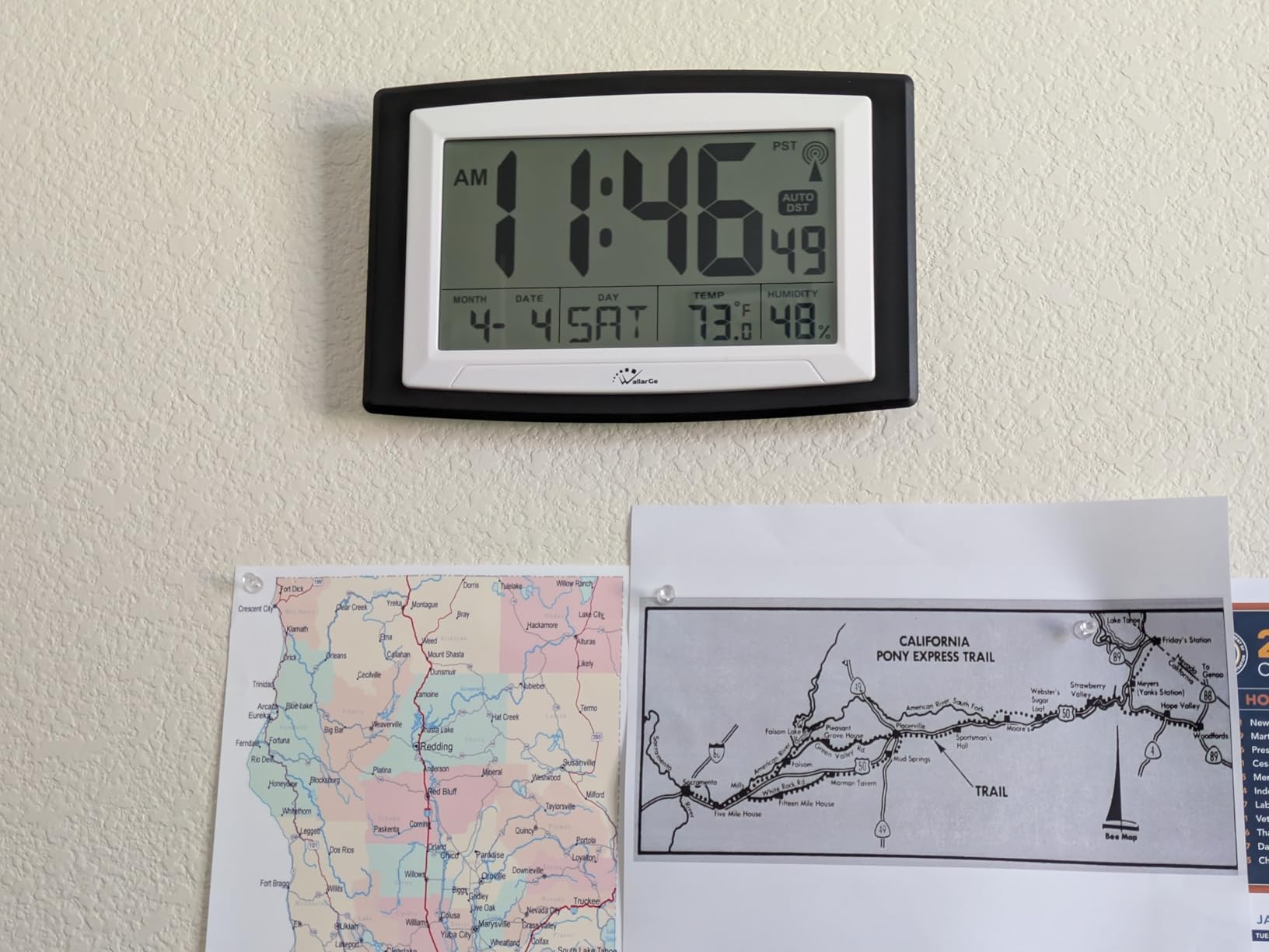 WallarGe Atomic Digital Wall Clock Battery Operated, Self-Setting, Large Display with Temperature, Date, Day of The Week, Silent Wall Mount Digital Clock, 4 Time Zones, DST customer photo 2