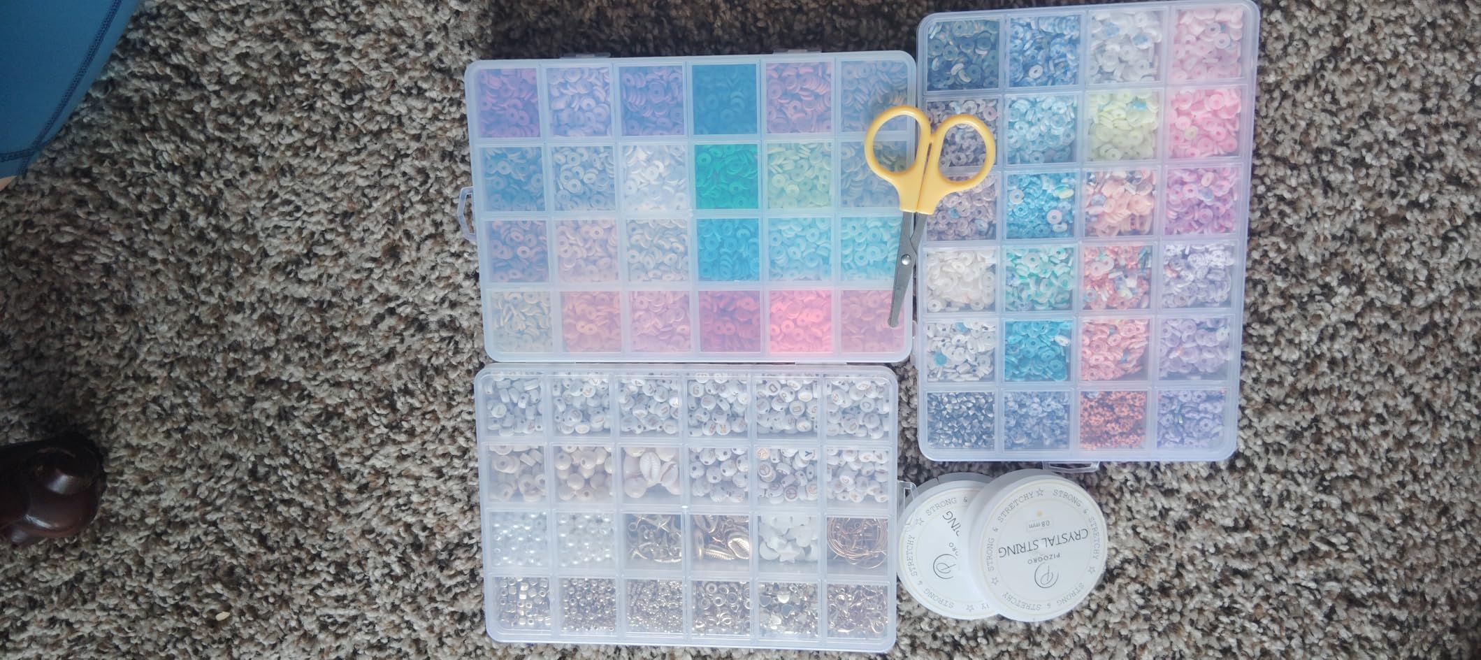 Pizooro Clay Beads 3 Boxes Bracelet Making Kit, 10500pcs Beads for Jewelry Making, Round Letter Beads with Charm and Elastic Strings, Friendship Bracelets Holiday Gifts for Girls Adults customer photo 2
