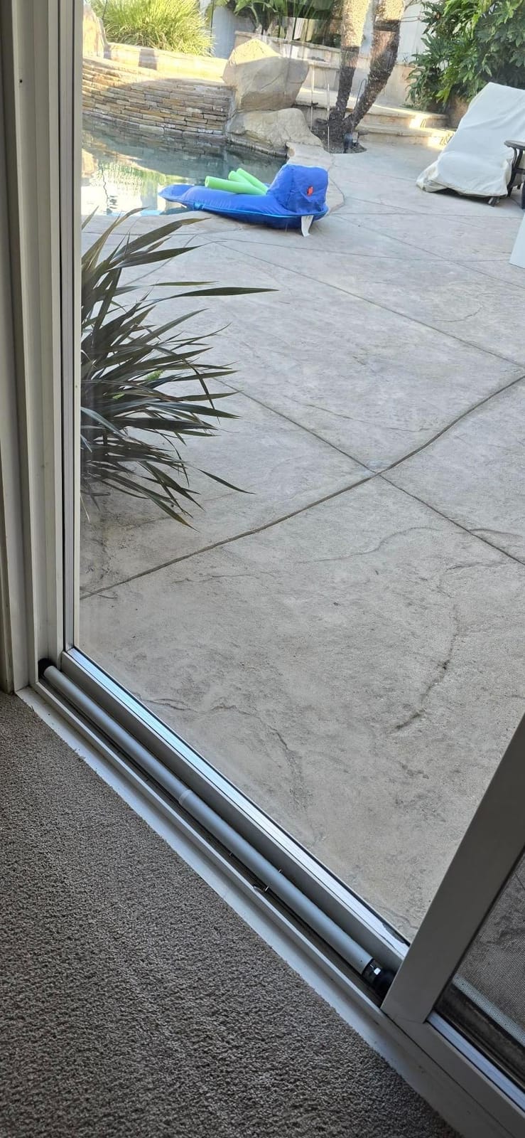 DIIG Sliding Door Security Bar, 17.7-50.5inch Heavy Duty Adjustable Sliding Patio Door Lock Bar with Rubber Tips, Diameter 1inch Window Security Bar customer photo 2