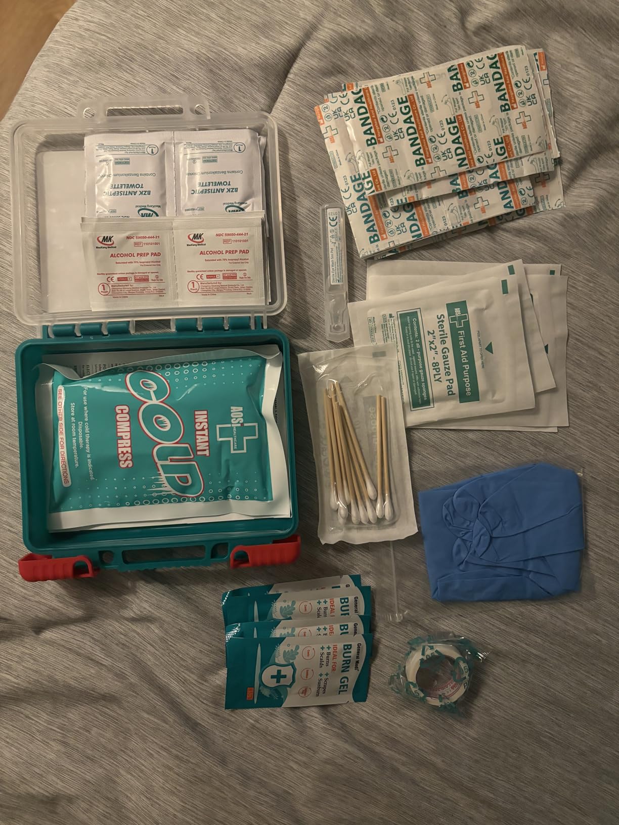 General Medi 420 Pieces Professional First Aid Kit - HardCase First Aid Box - Contains Premium Medical Supplies for Travel, Home, Office, Vehicle, Camping, Workplace & Outdoor customer photo 1