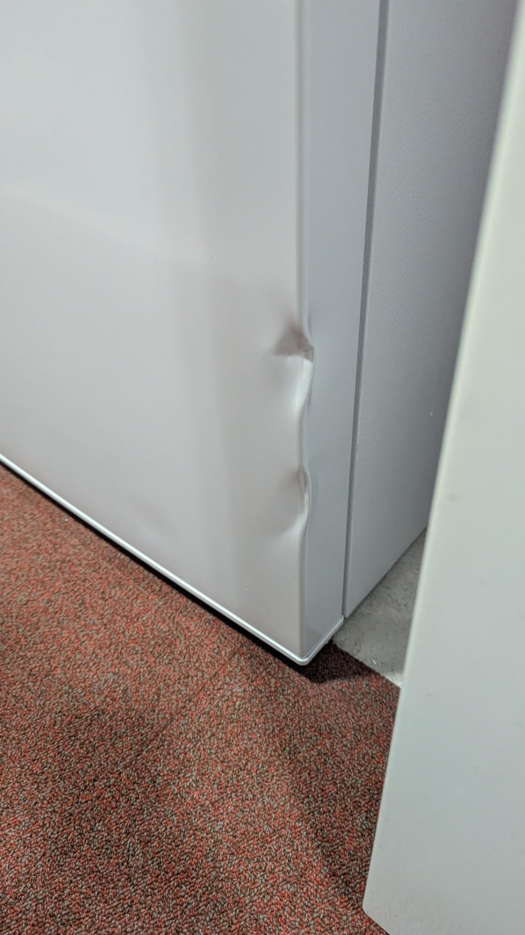 Hamilton Beach HBFRF6892-WHITE HBFRF6892 Upright Convertible Fridge/Freezer-Reversible Door-Removable Glass Shelves-Adjustable Controls-6.8 cu ft, White customer photo 1