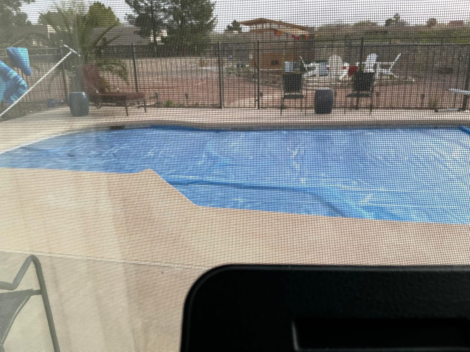 BigXwell Solar Pool Cover, Blue 16-mil 16 x 32 Foot Rectangle for In-Ground Pools, 1600 Series Heavy-Duty Insulating Pool Heater Covers. customer photo 1