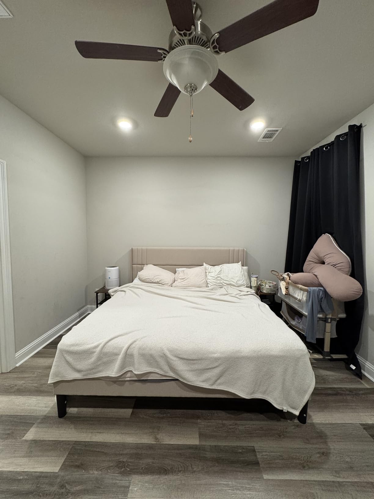 Gizoon Queen Bed Frame with Wingback Headboard, Upholstered Platform Bed, Wooden Slats, Noise-Free, No Box Spring Needed, Easy Assembly customer photo 2