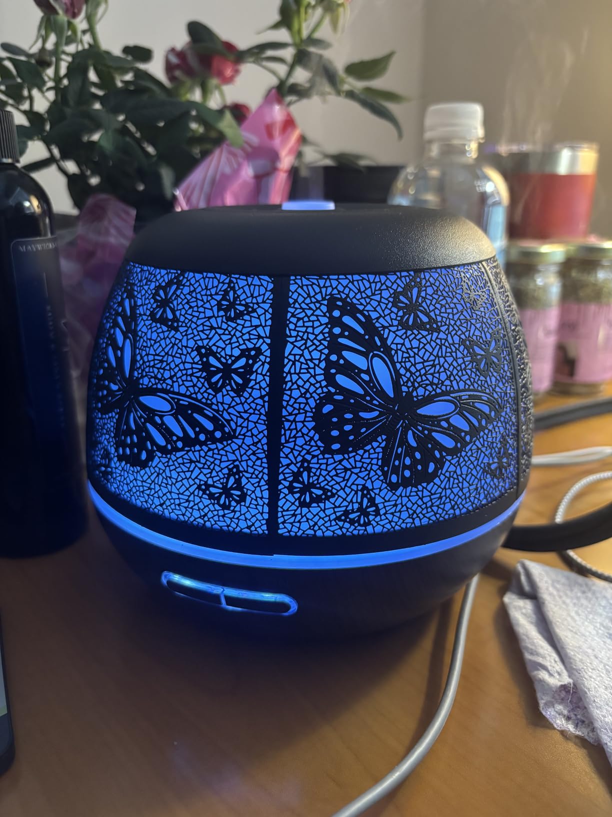 Roonbo Aesthetic Tree of Life Metal Essential Oil Diffuser for Large Room, | 400ML Long-lasting Scent, Quiet Ultrasonic Humidifier with Remote, 7-Color LED Light, Unique Home Decor & Relaxation Gifts customer photo 1