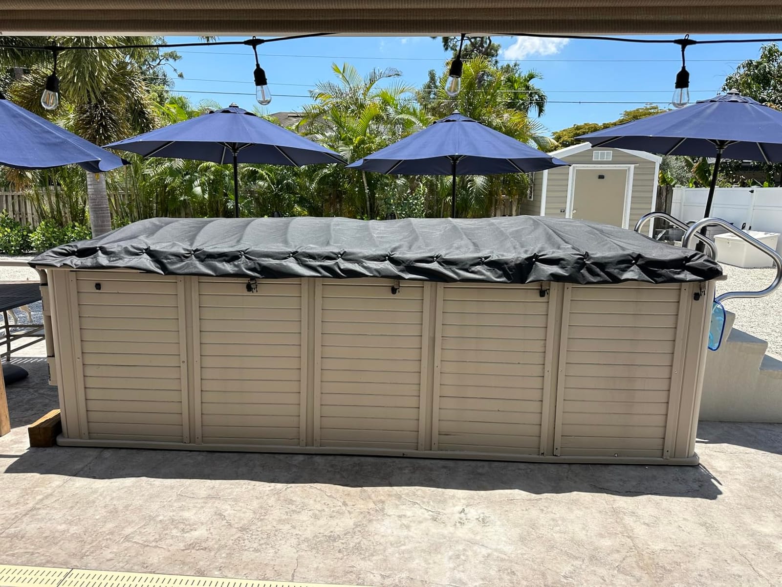 iBirdie Outdoor Waterproof and Weatherproof Hot Tub Cover 85 x 85 inch fit 84 x 84 or 83 x 83 or 82 x 82 or 7 ft x 7 ft Square SPA 600D Heavy Duty Protectors Protective Cover Cap customer photo 2