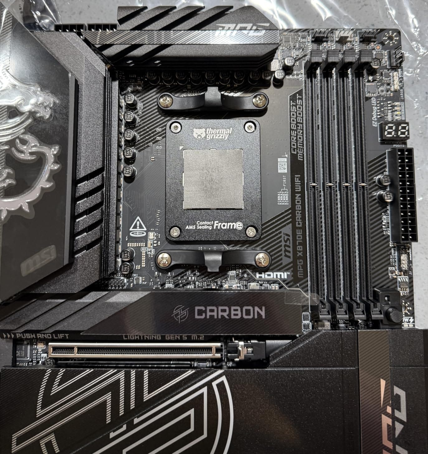 Thermal Grizzly KryoSheet (33x33x0.2mm) - High Thermal Conductivity Graphene Thermal Pad - Alternative for Thermal Paste on CPU/GPU/PS4/PS5/Xbox - Made in Sweden customer photo 1