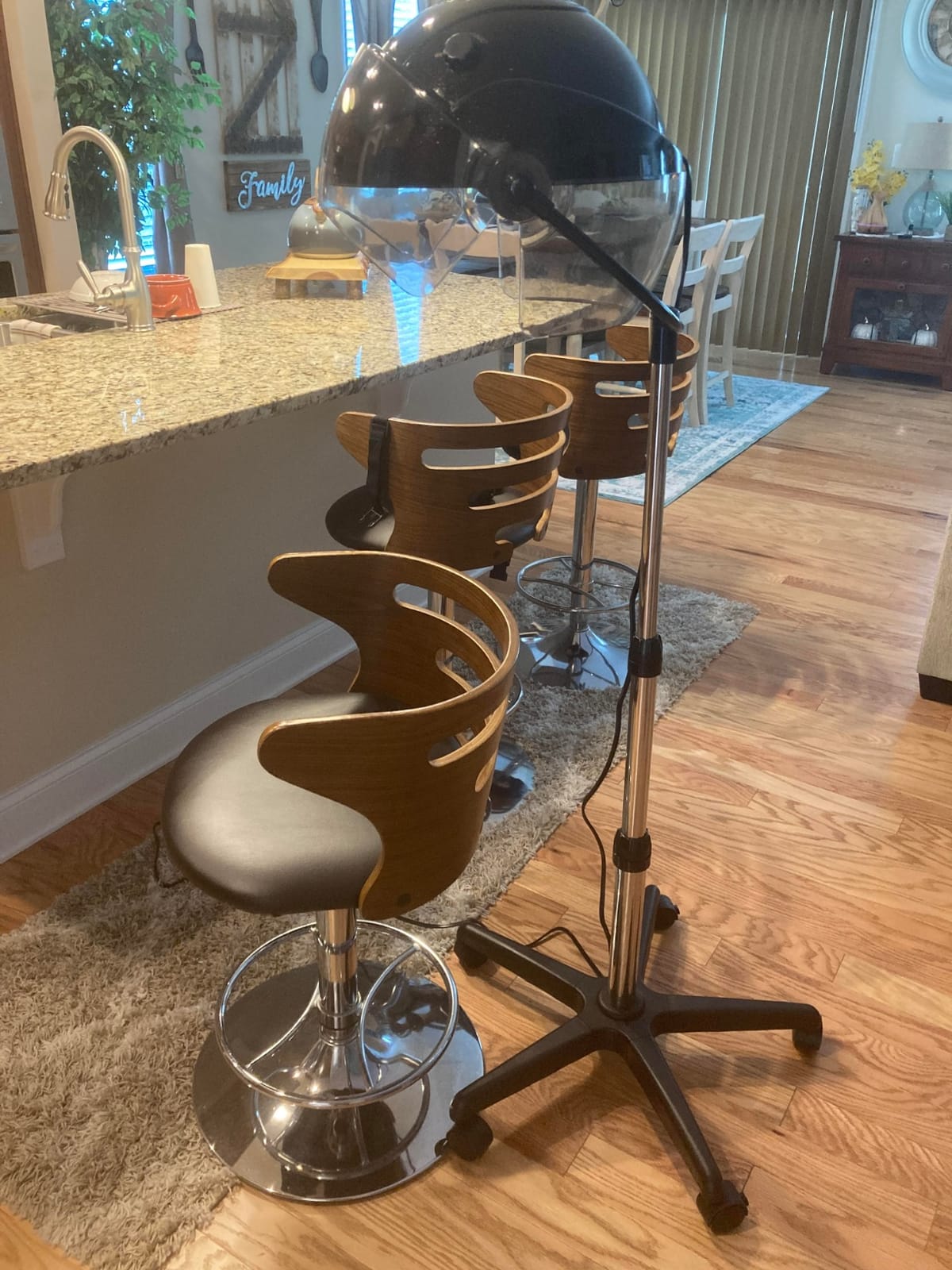 GOLD N HOT Ionic Stand Bonnet Dryer | Adjustable Design, 2 Heat & 2 Speed Settings, Compact Storage customer photo 2