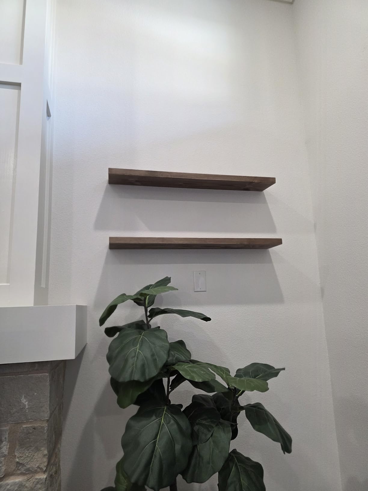 BGMG Wood Floating Shelves for Wall 24 inch Set of 2, Rustic Wooden Wall Mount Shelves for Bathroom Living Room Bedroom Kitchen Farmhouse, Dark Walnut customer photo 1