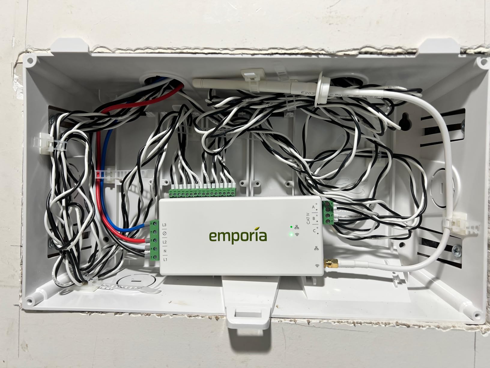 Emporia Vue 3 Home Energy Monitor - Smart Home Automation Module and Real Time Electricity Usage Monitor, Power Consumption Meter, Solar and Net Metering for UL Certified Safe Energy Monitoring customer photo 2