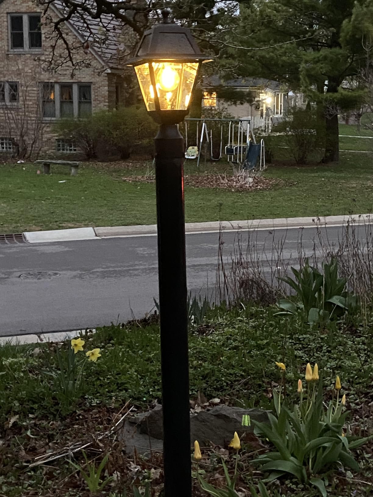 LUTEC LED Solar Post Light, 200Lumen 2700K Cast Aluminum Solar Lamp Post Light, Dusk to Dawn Waterproof Pole Light Head, 200 lumens 3-inch Fitter Base for Outside (Without Base) customer photo 2