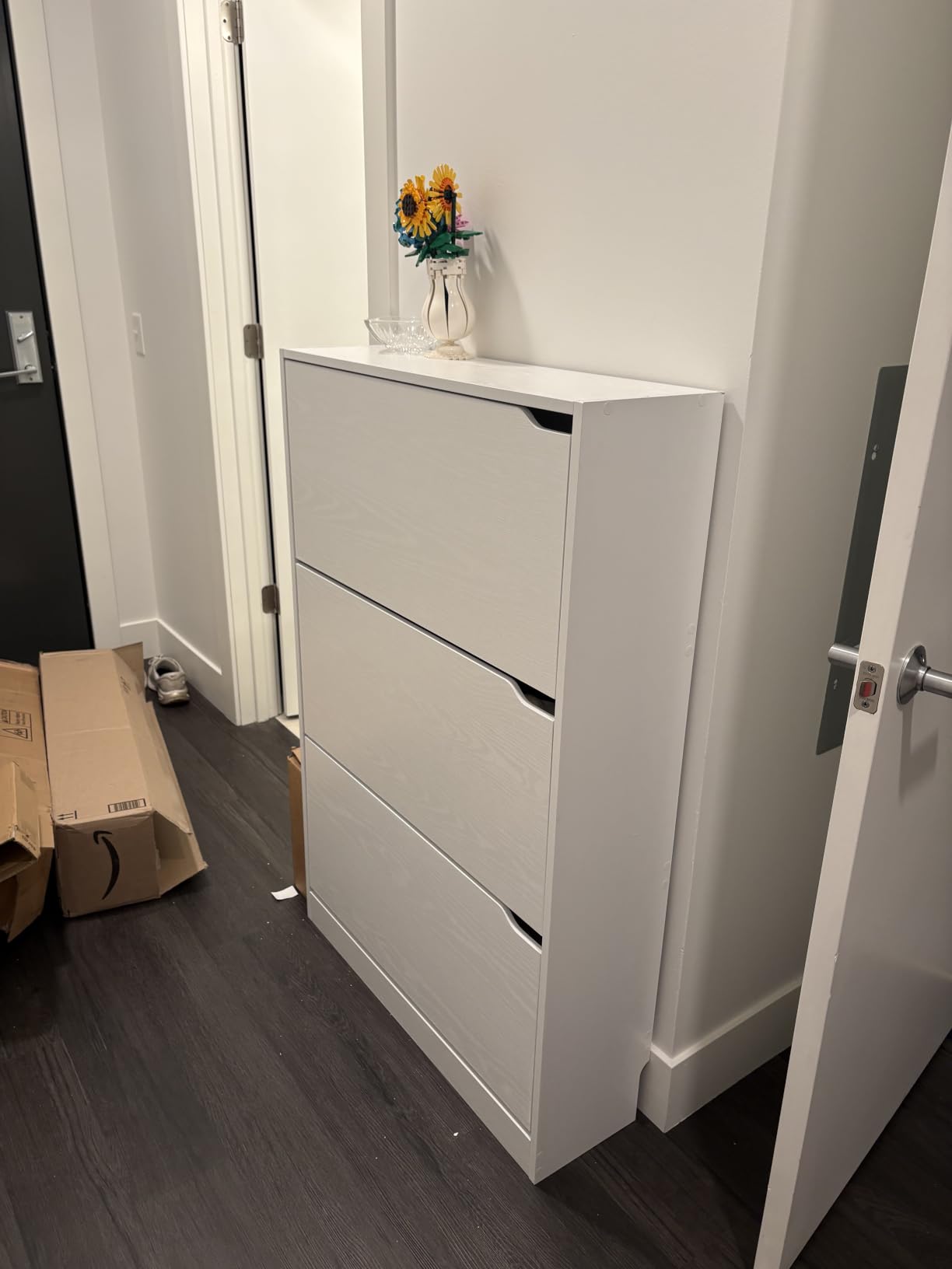 BORNOON Shoe Cabinet with 3 Flip Drawers, Hidden Wood Shoe Cabinet, Freestanding Shoe Storage Cabinet for Entryway Hallway, White, 47.2