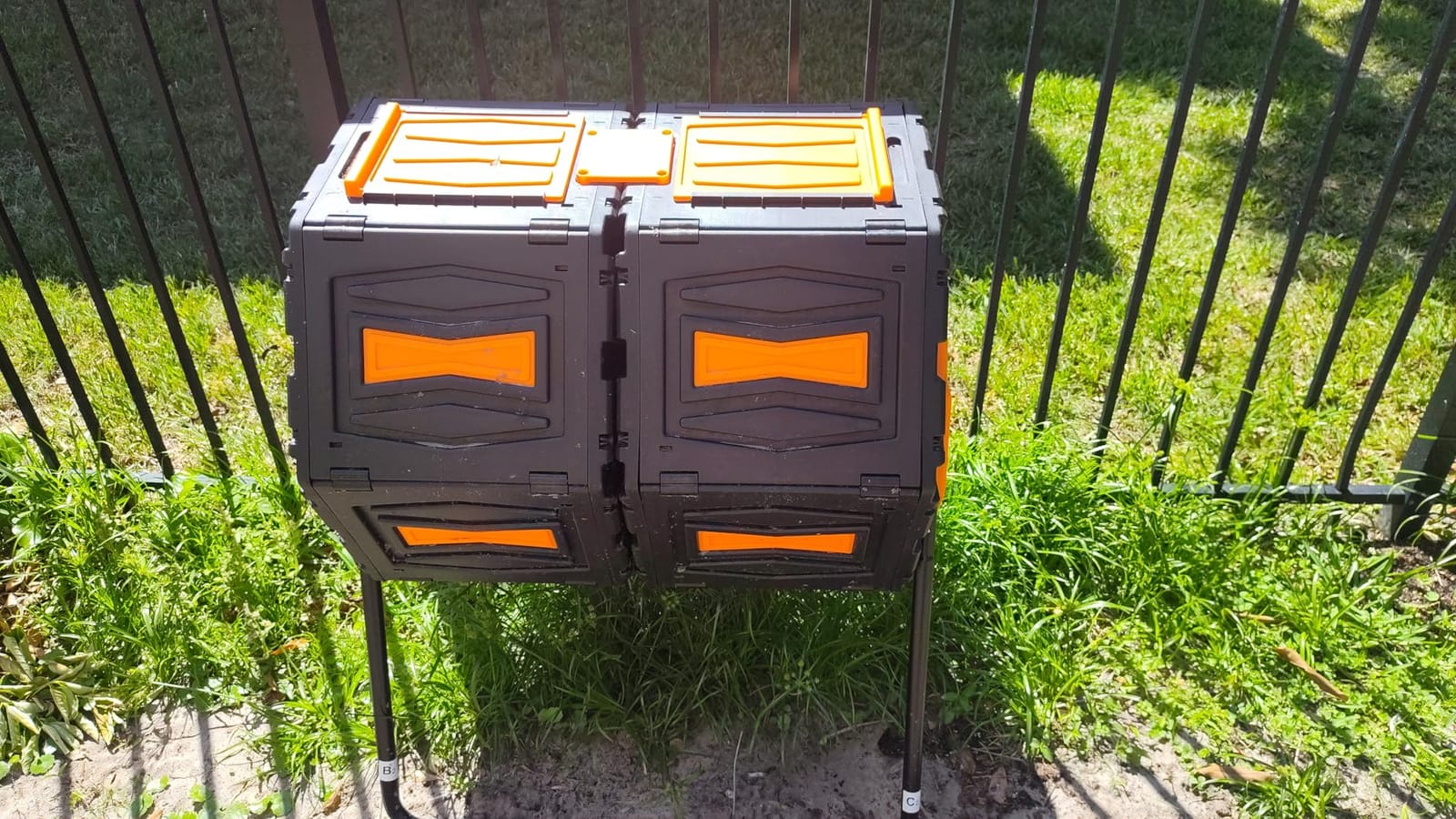Marcytop Compost Tumbler, Easy Assemble & Efficient Outdoor Compost Bin, 45 Gallon/170 Liter Large Dual Chamber Rotating Composter for Garden, Kitchen, and Yard Waste, Orange Door customer photo 2
