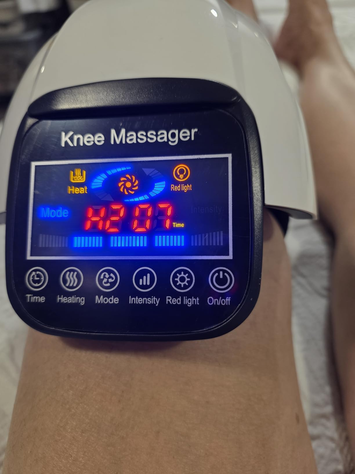 DEITY Knee Massager Smart with Heat, Vibration, 3D Massage, Red Light, 4-in-1, Cordless Portable Knee Massager with LED Large Screen, Gifts for Grandma & Grandpa customer photo 1