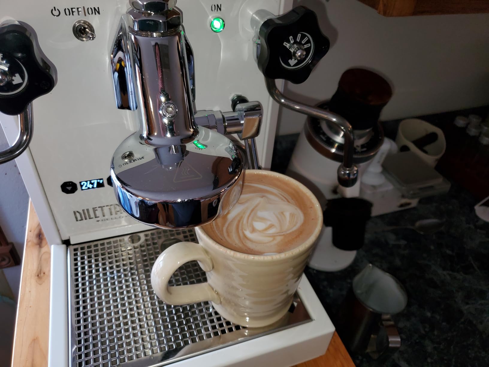 Diletta Bello+ Espresso Machine (White) customer photo 2