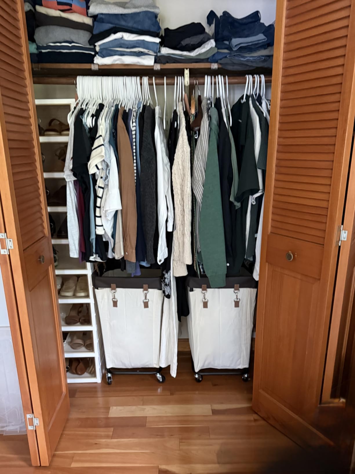StorageWorks Laundry Hamper with Wheels, Rolling Laundry Basket, Dirty Clothes Hamper for Hotel, Home, Closet, Dorm (Beige, 160L) customer photo 1