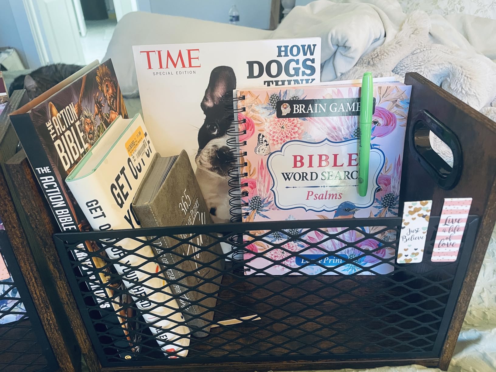 YINMIT Magazine Holder, Magazine Rack for Desktop and Home Office, Farmhouse File Storage Basket for Letters, Magazines, Books, Newspapers (Large) customer photo 1