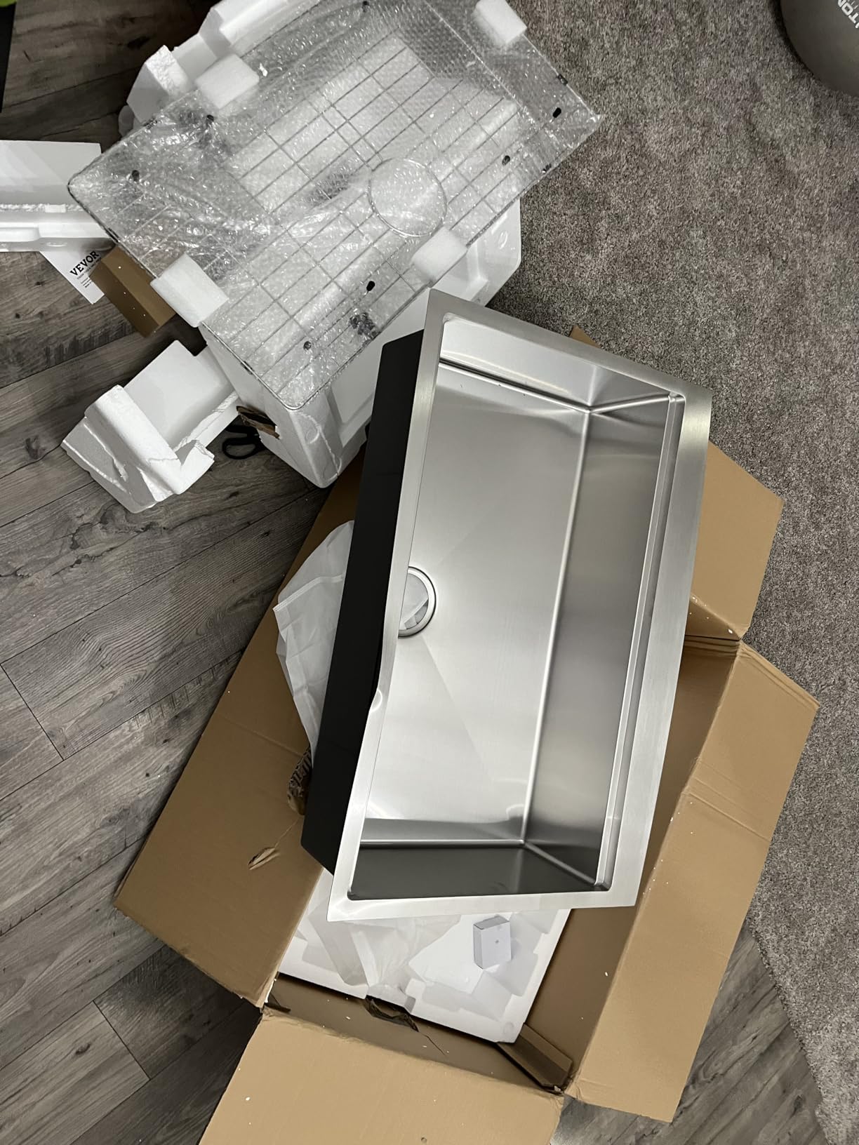 VEVOR 33 inch Farmhouse Kitchen Sink, 304 Stainless Steel Sink, Top Mount Single Bowl Kitchen Sinks with Ledge & Accessories customer photo 2