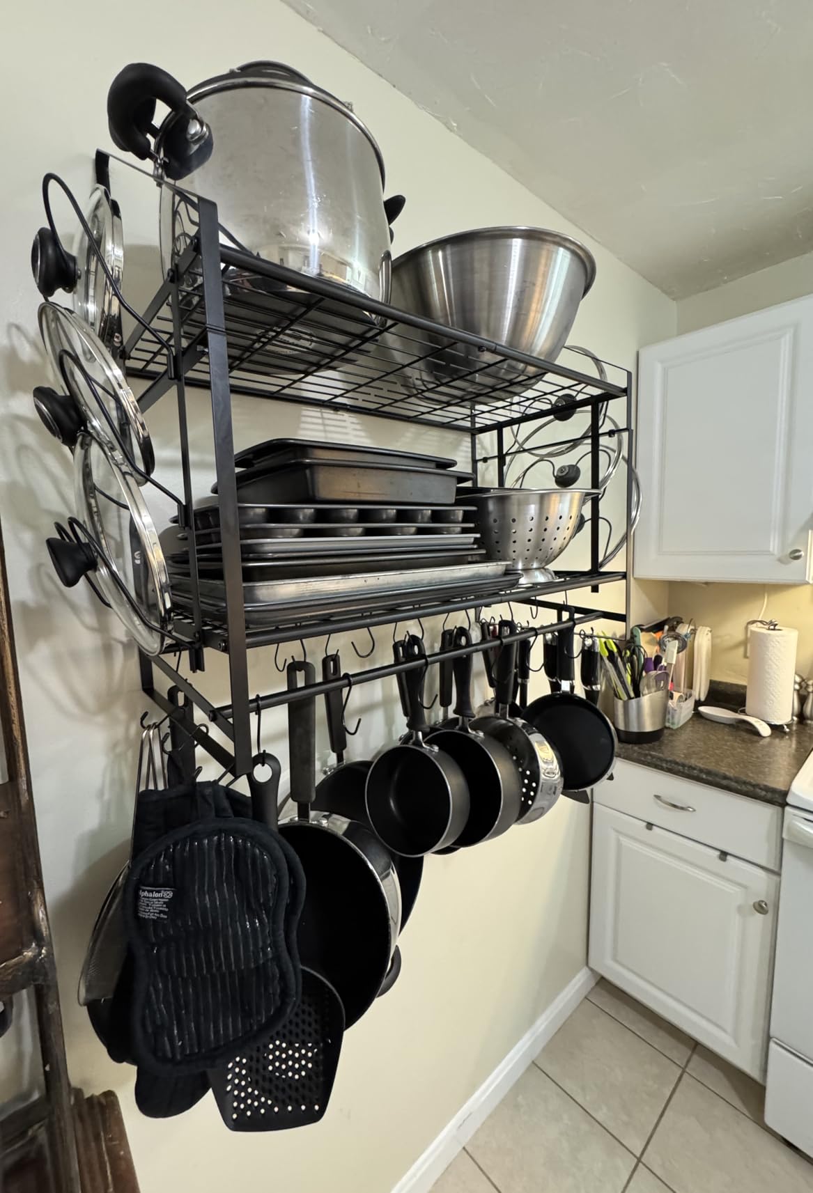 VyGrow 28 Inch Pot Rack Wall Mounted, 2 Tier Pots and Pans Organizer with 20 Hooks and 6 Pot Lid Holders, Heavy Duty Steel Pot and Pan Hanger for Kitchen Cookware Utensils Storage customer photo 2