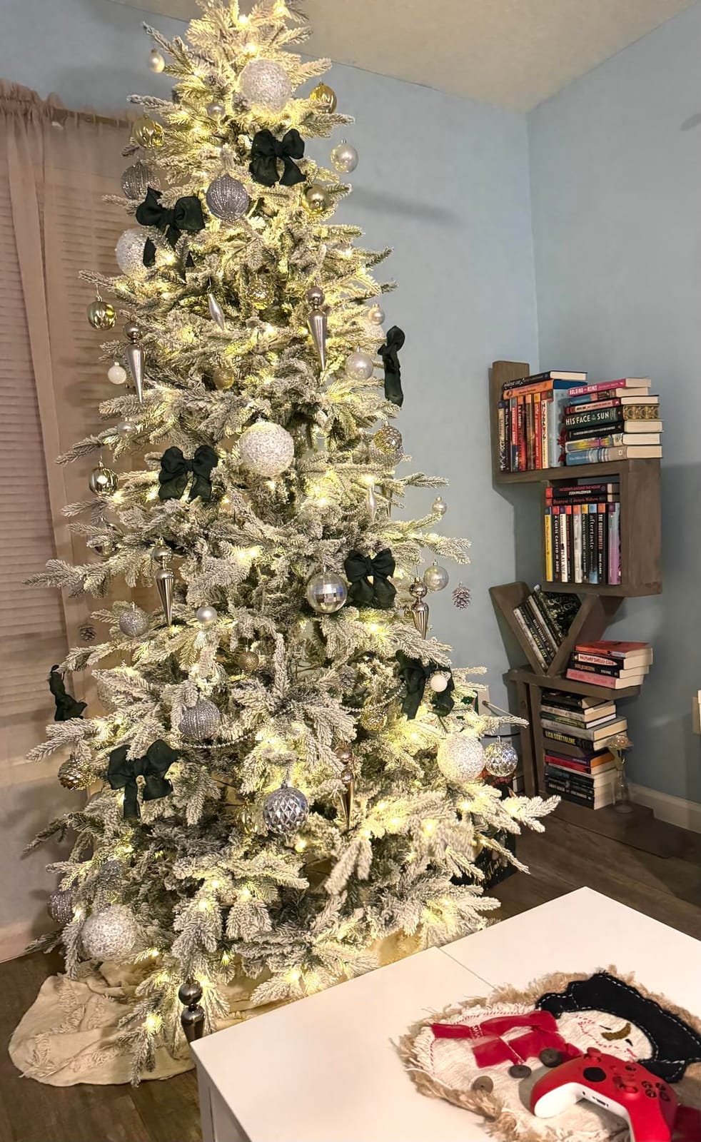 Best Choice Products Lighted Aspen Christmas Tree, 7.5ft Flocked Artificial Noble Fir, Pre-Lit White & Multicolored LED Lights Premium Holiday Décor - Green customer photo 2