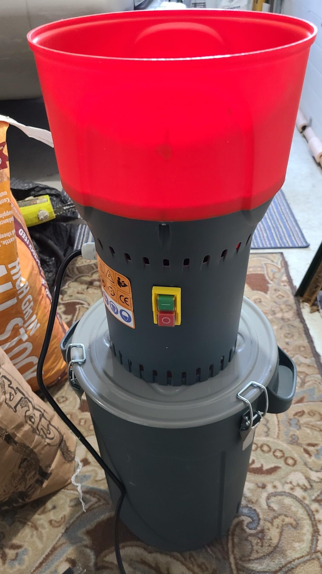 15.8 Gal Electric Corn Grinder Mill for Chicken Feed with 7 Sieves | 1300W Grain Mill Grinder, Heavy Duty Feed Grinder for Dry Corn, Wheat, Rice, Flour, Livestock Feed, Farm & Homestead Use customer photo 2