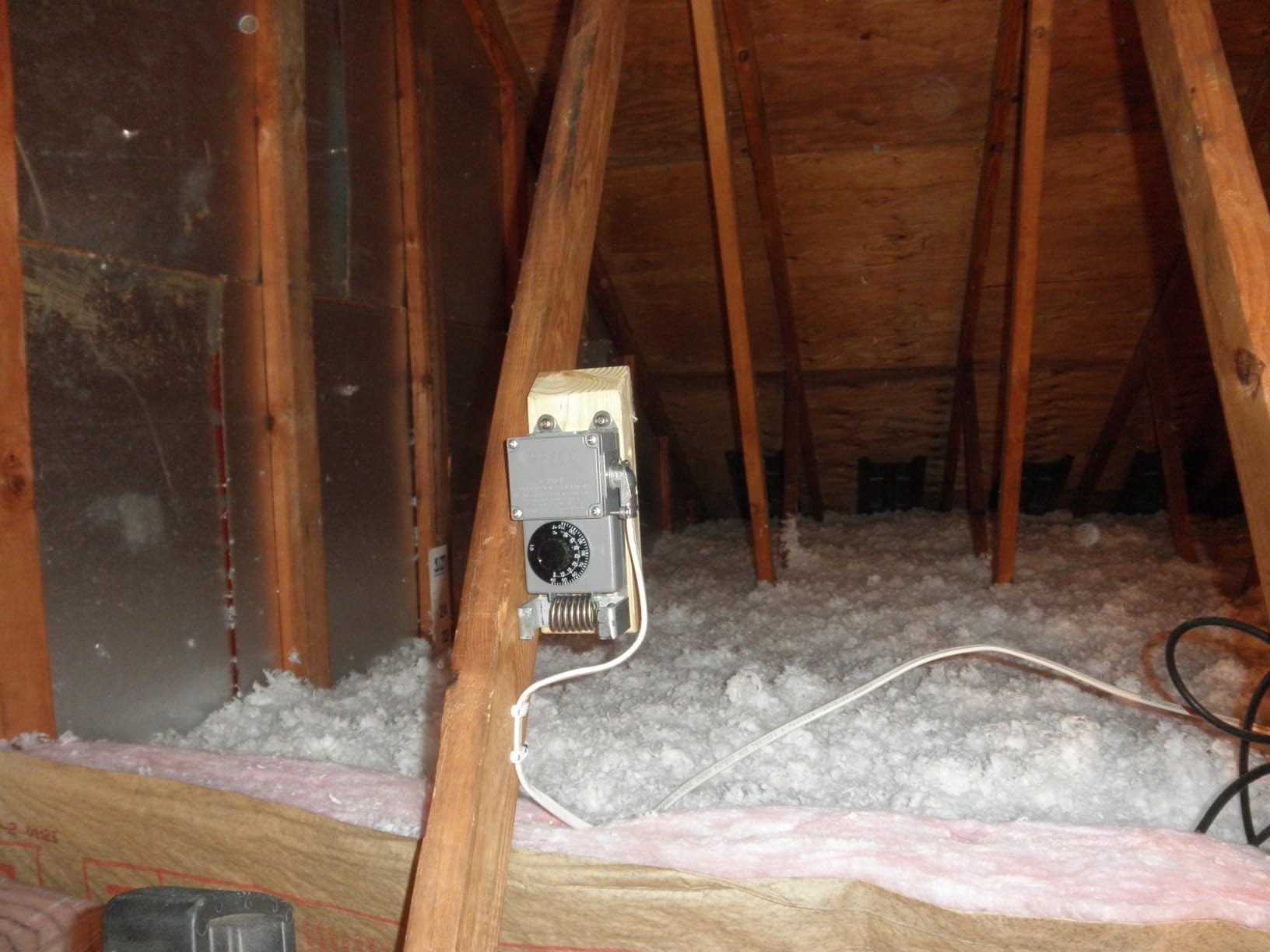 Quietcool AFR PRO-1.3 Roof Mount Attic Fan - 1266 CFM - Adjustable Thermostat - 20ft Power Cord - Plug-and-play - Two Speed customer photo 1