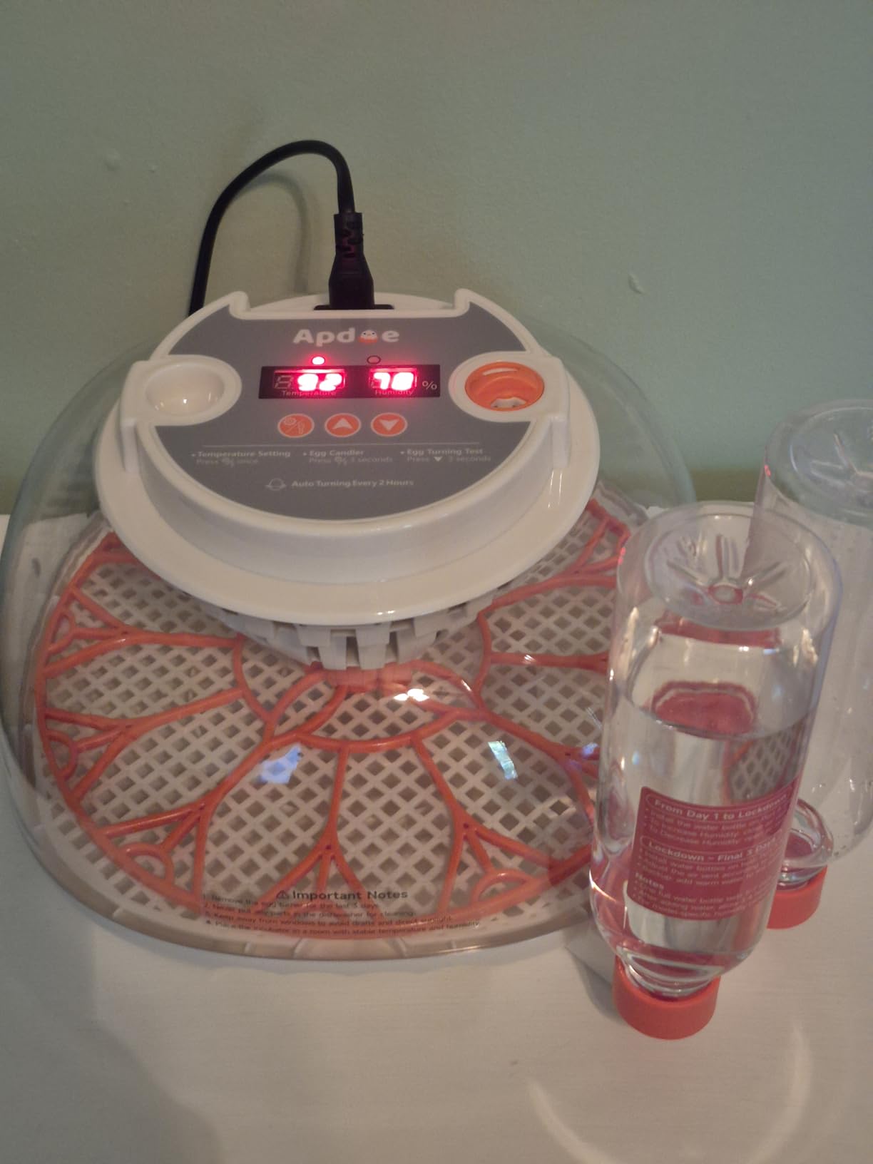 APDOE Egg Incubators for Hatching Eggs, Temperature and Humidity Control, Automatic Egg Turning, Egg Candler, External Water Bottle, Air Vent, 12 Eggs customer photo 1