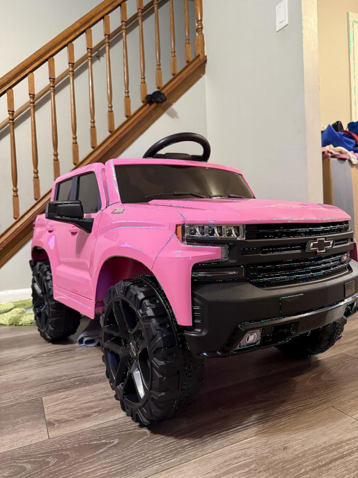Best Choice Products 12V Licensed Chevrolet Silverado Ride On Truck, Electric Car Toy w/Parent Remote Control, Truck Bed Storage, Bluetooth Speaker, LED Lights, 2.5 MPH Max Speed - Black customer photo 2