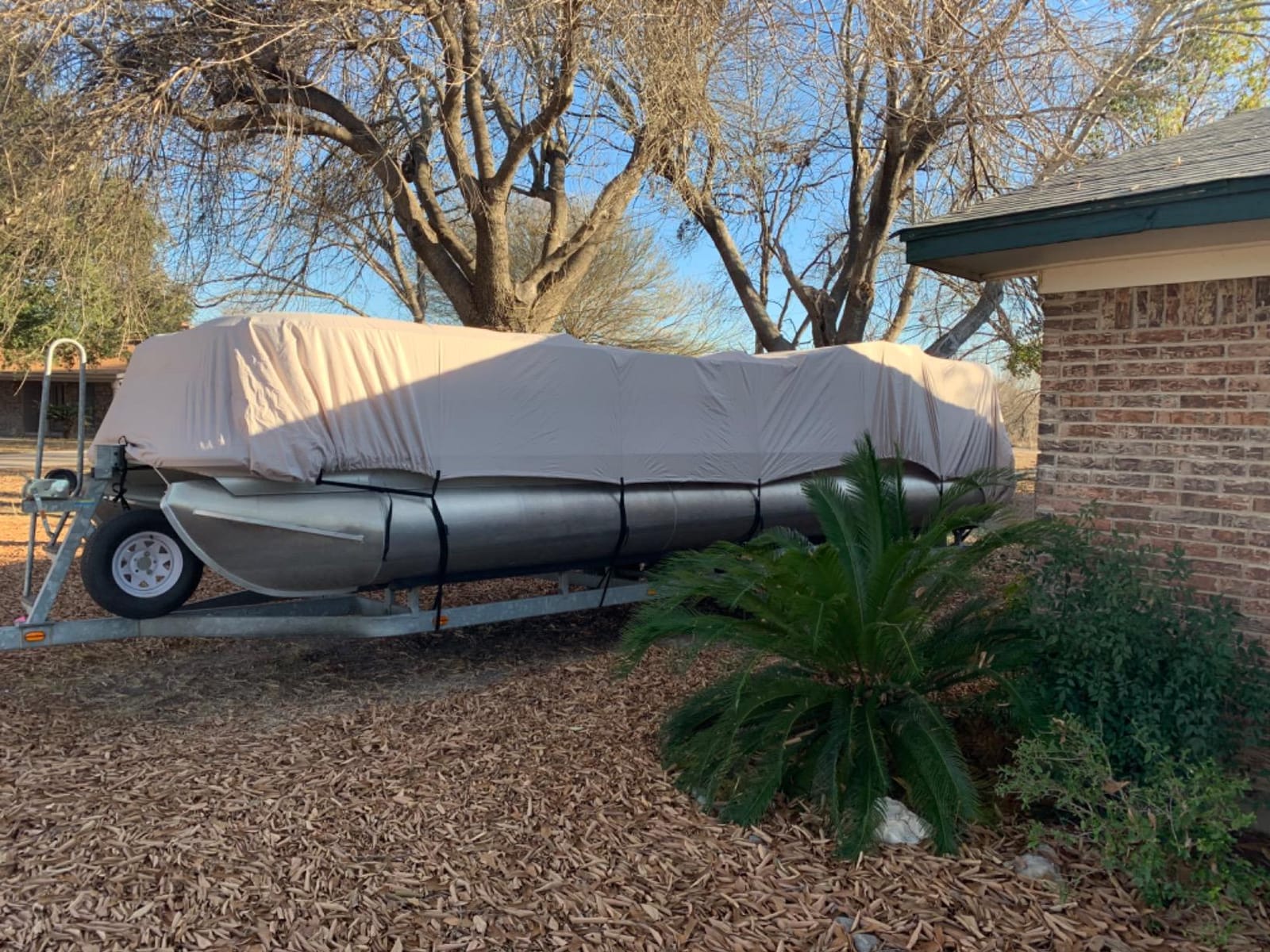 iCOVER Trailerable Pontoon Boat Cover, Fits 17 to 28ft Long & Beam Width up to 102in Pontoon Boat with Storage Bag customer photo 2