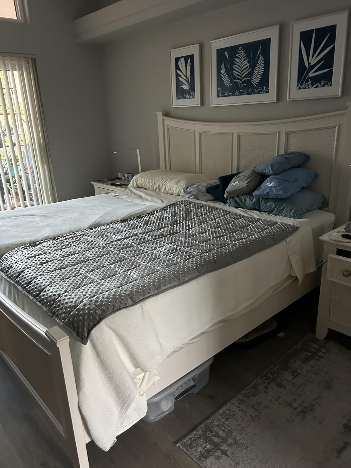 Sivio Weighted Blanket for Adults, Queen Size, 15 lb 60 x 80 inch | Cooling Soft Minky; Breathable Fabric; Calm & Nap; Machine Washable; Heavy Throw With Glass Beads for Bed Sleep; Grey customer photo 1