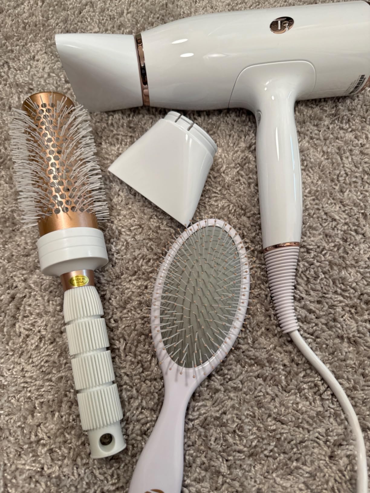 T3 AireLuxe Ionic Hair Dryer and Styling Set, Professional Blow Dryer | 5 Heat & 3 Speed Settings, Cool Shot, Paddle Brush & 2.5