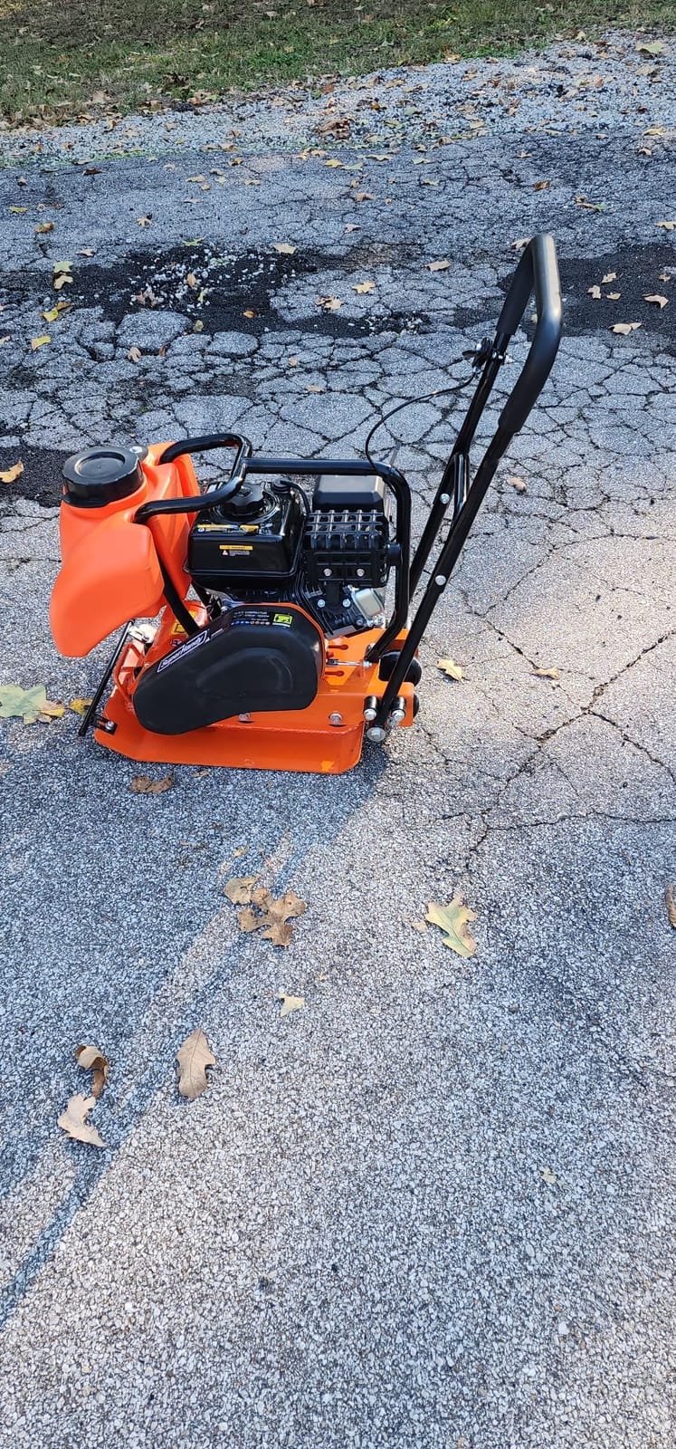 SuperHandy Plate Compactor with 7HP Gas Engine - 4200 lbs Force, 20 x 15 in. Steel Plate, 12 in. Depth Tamper for Soil, Gravel, Asphalt, Landscaping, Sidewalks, Patios (Water Tank) customer photo 1