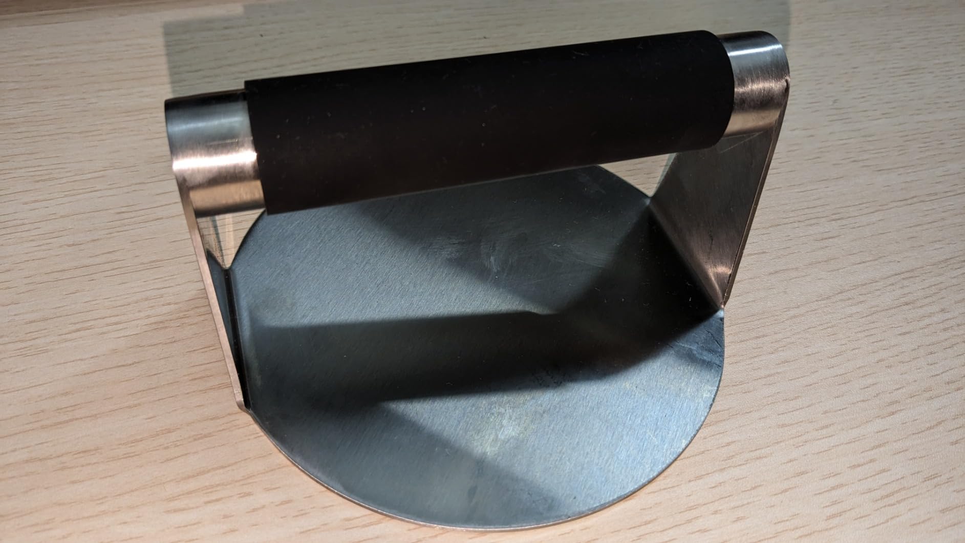 Pisol Smash Burger Press, Hamburger Smasher Tool for Griddle, Stainless Steel Ham Patty Press with Anti-Scald Handle, 5.5